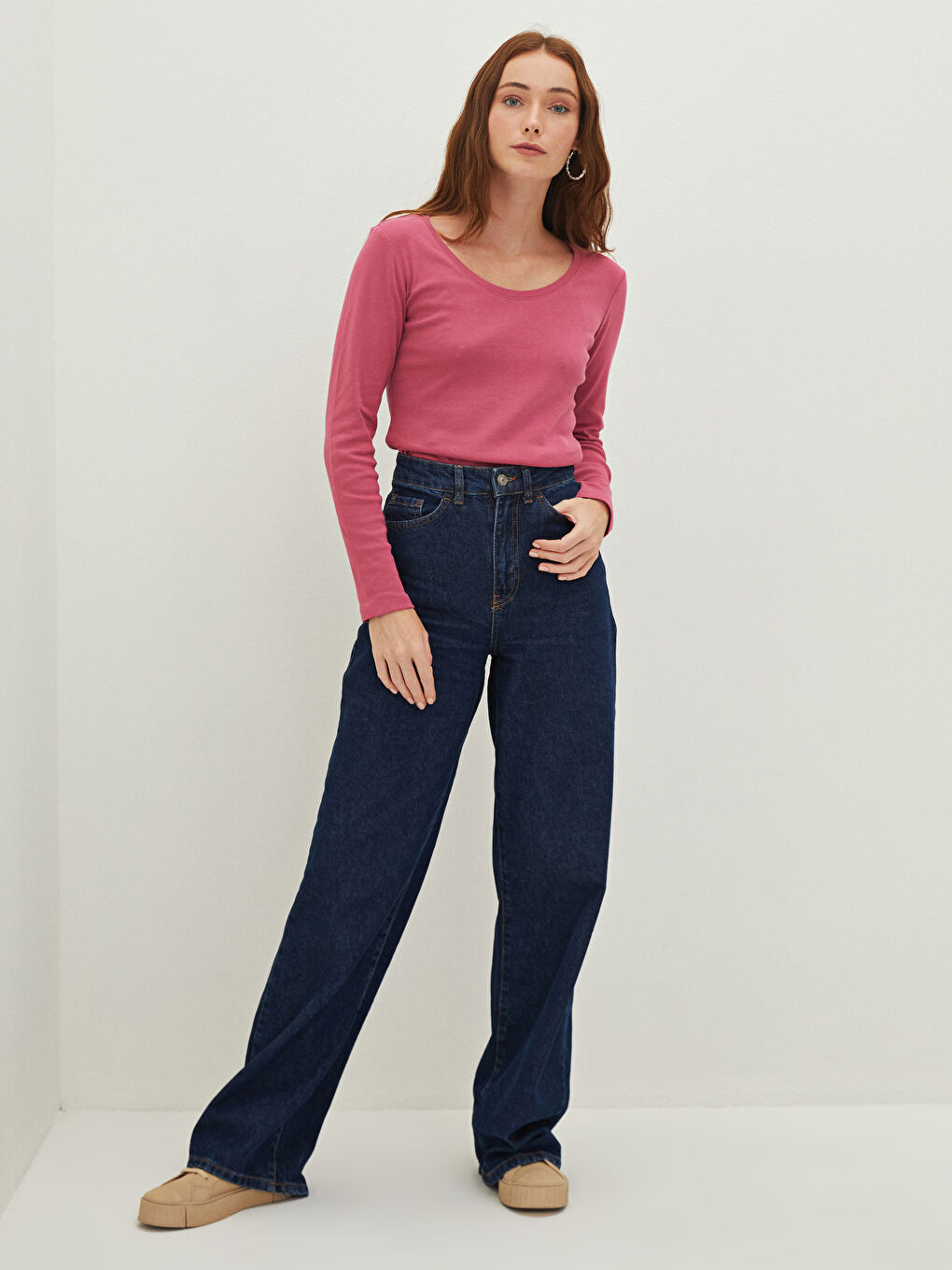 Pembe U Yaka Düz Uzun Kollu Pamuklu Kadın Tişört-3