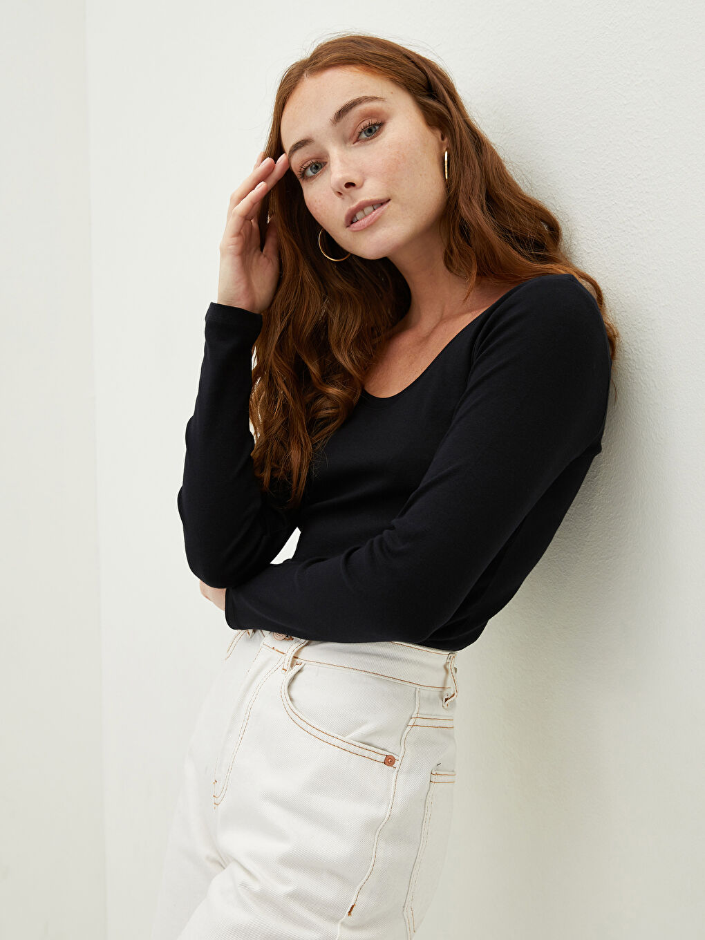 Women's U-Neck Plain Long Sleeve Cotton T-Shirt-1