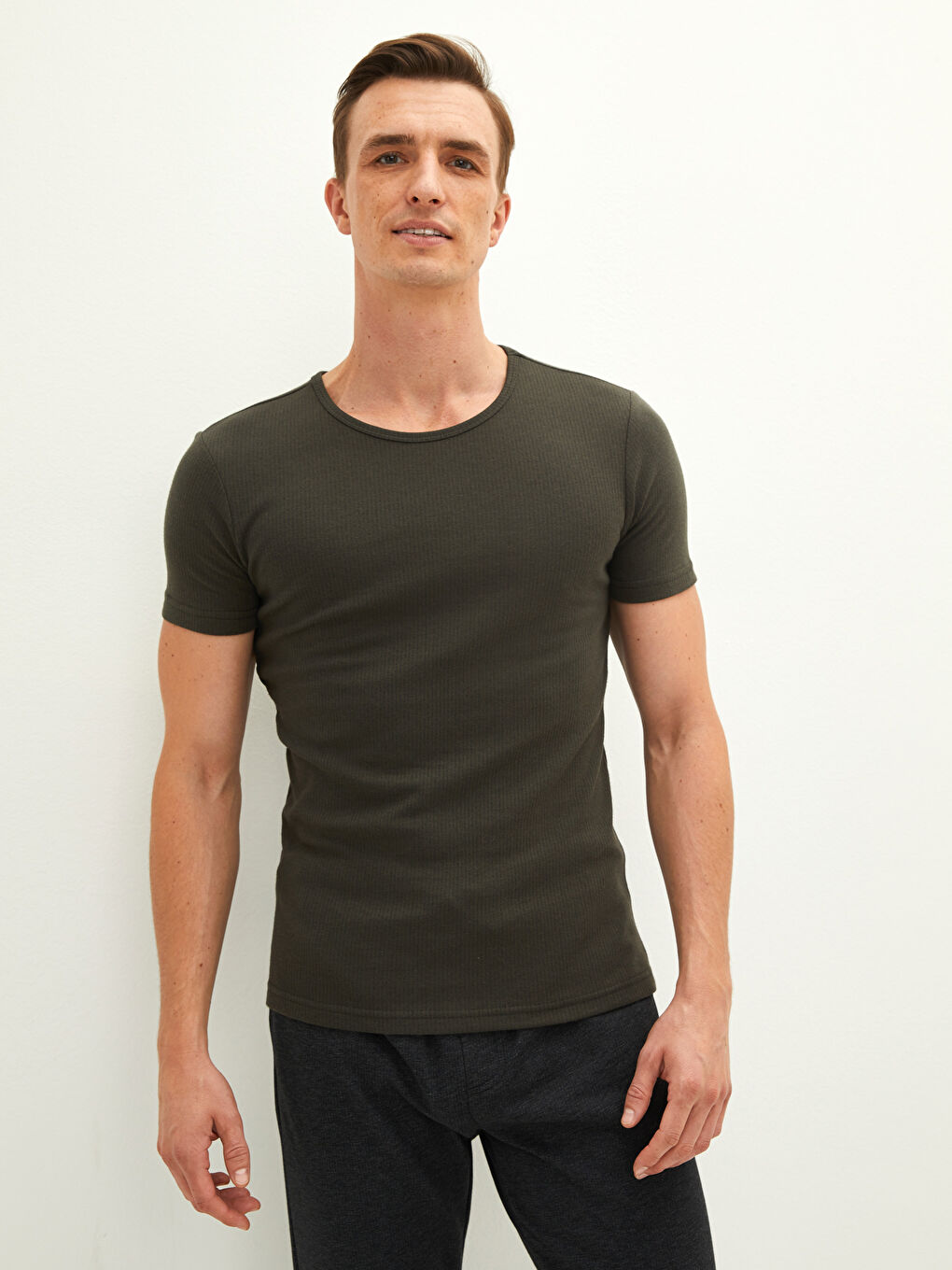 Haki Bisiklet Yaka Kısa Kollu Erkek Atlet