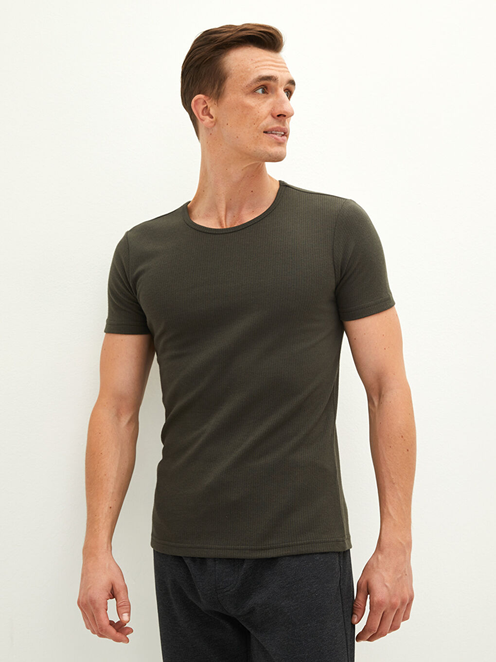 Haki Bisiklet Yaka Kısa Kollu Erkek Atlet-1