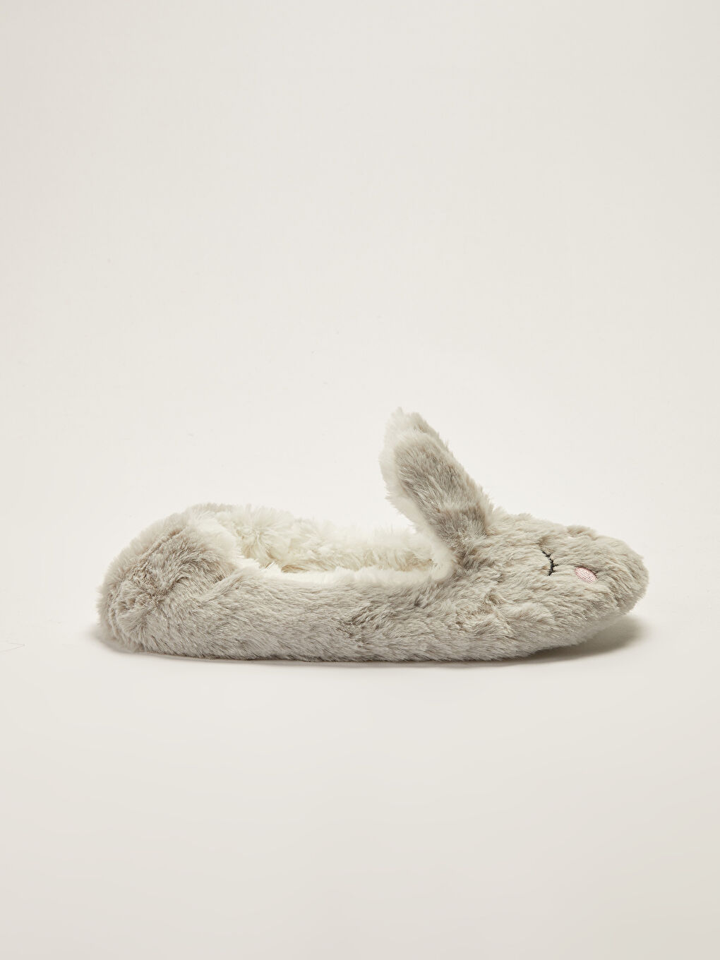 Pantoufles de Maison pour Femmes en Peluche avec Détail de Broderie.-1