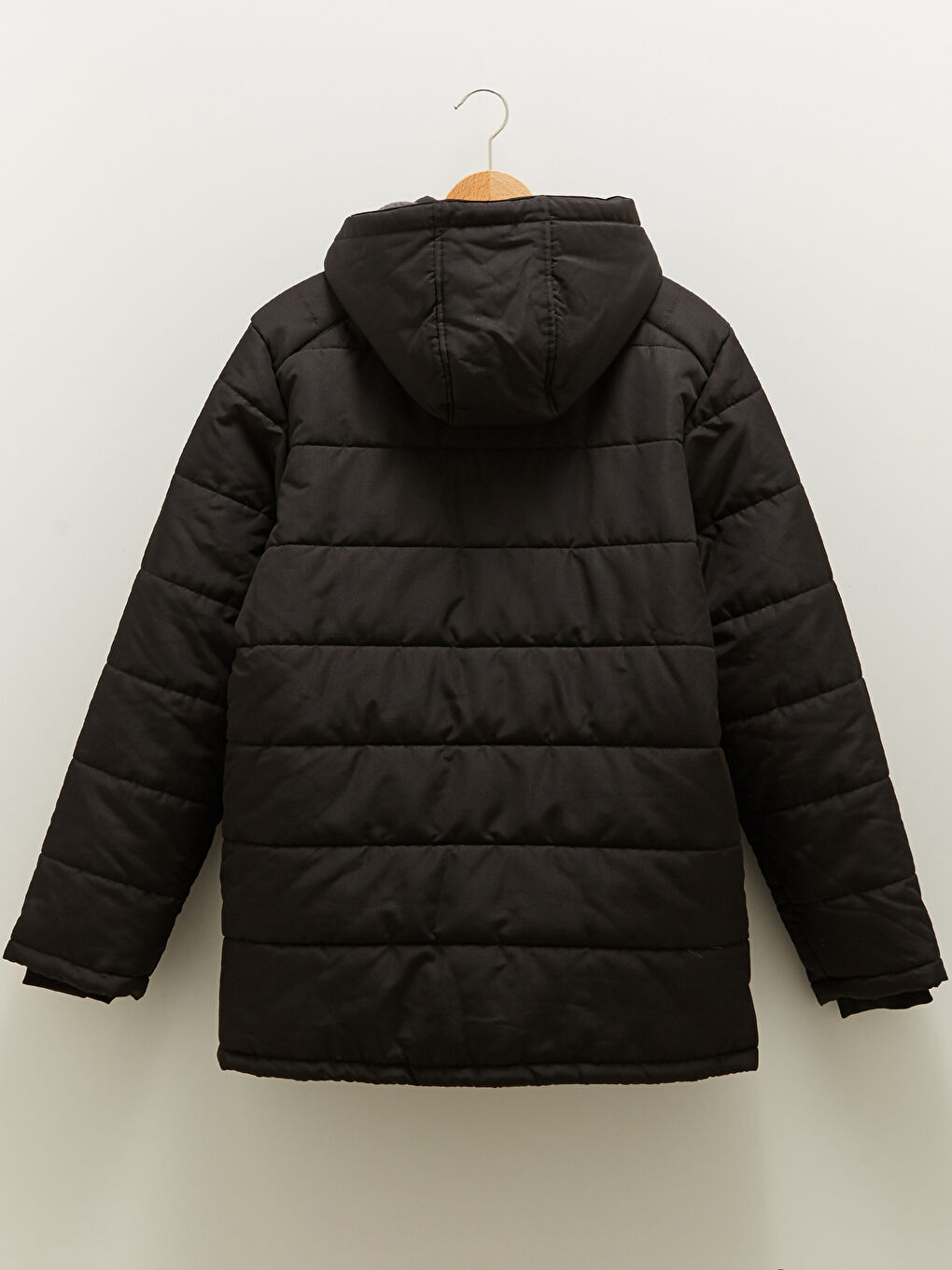 LCWAIKIKI Classic Manteau Bouffant Épais pour Hommes Gonflable avec Grande Capuche Moldée -W14174Z8-CVL