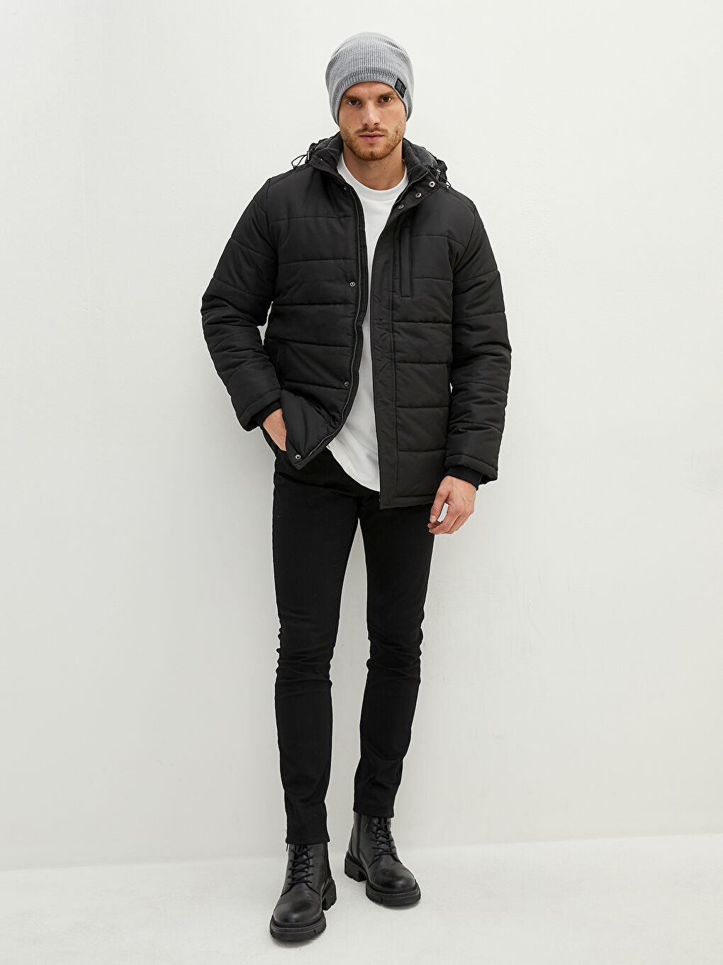 LCWAIKIKI Classic Manteau Bouffant Épais pour Hommes Gonflable avec Grande Capuche Moldée -W14174Z8-CVL