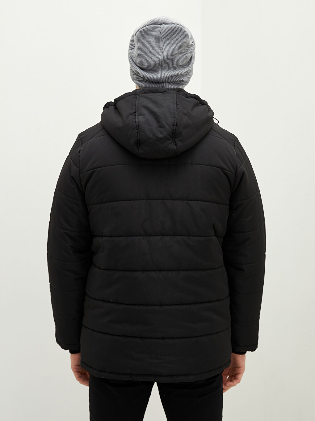 LCWAIKIKI Classic Manteau Bouffant Épais pour Hommes Gonflable avec Grande Capuche Moldée -W14174Z8-CVL