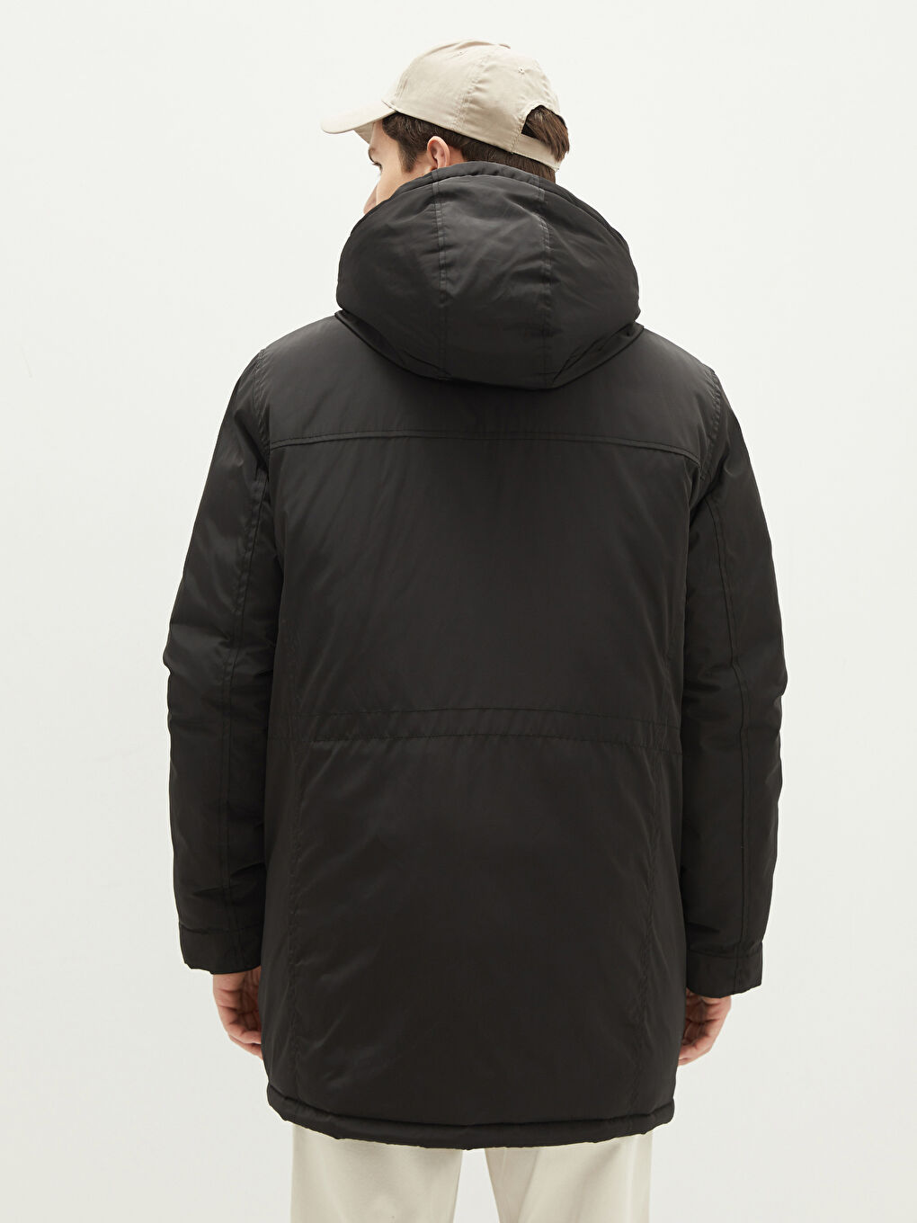 LCWAIKIKI Classic Standardni Jednostavni Debeli Muški Parka Sa Kapuljačom -W14185Z8-CVL