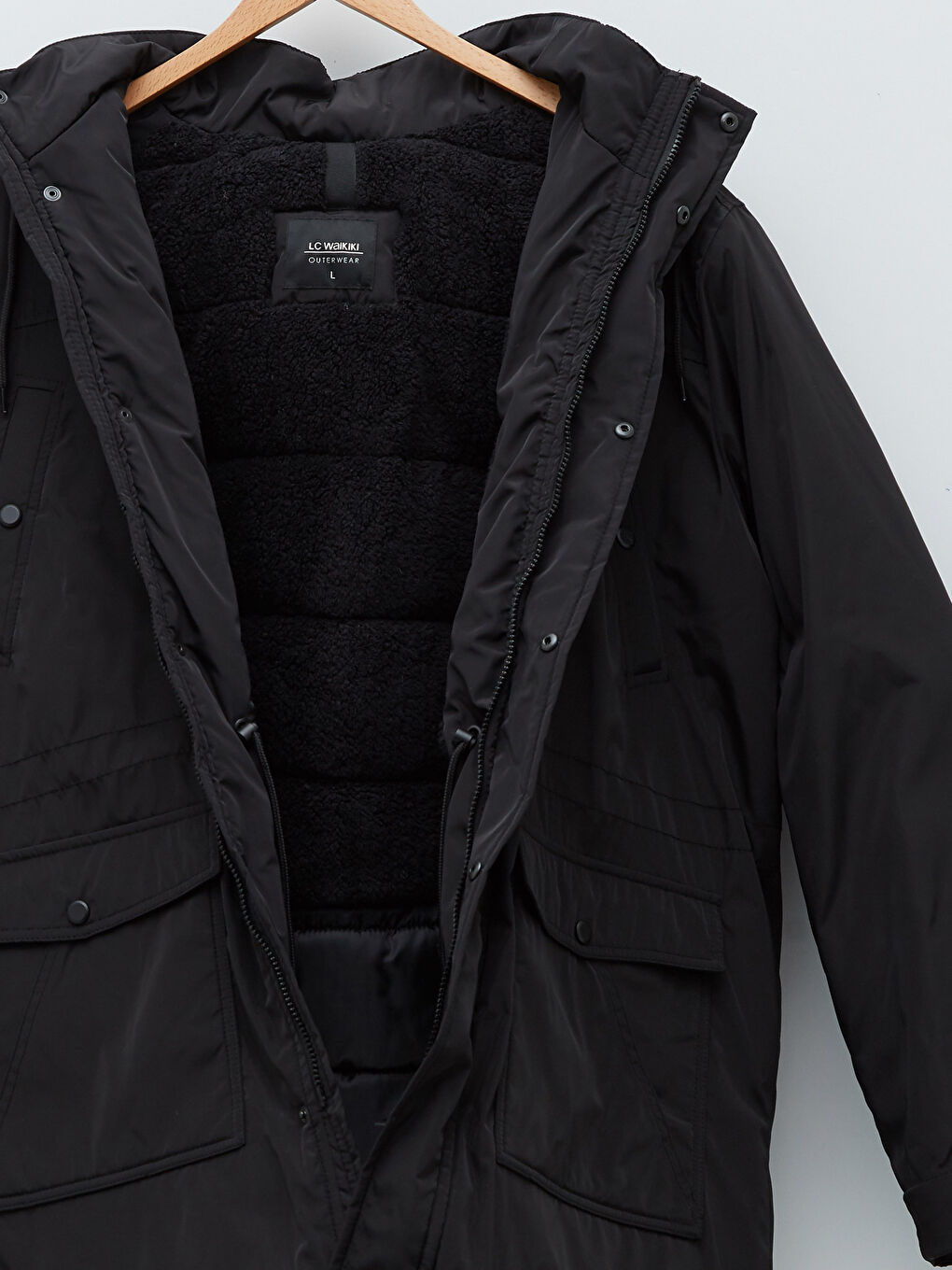 LCWAIKIKI Classic Standardni Jednostavni Debeli Muški Parka Sa Kapuljačom -W14185Z8-CVL