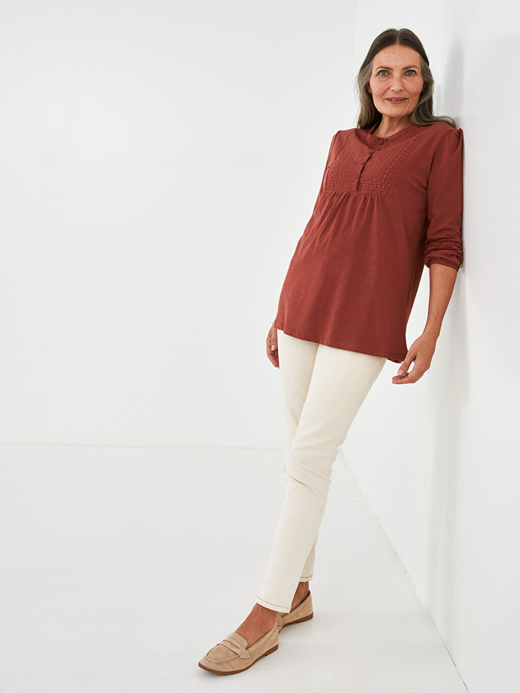 Blouse pour Femmes à Manches Longues Brodée avec Col Rond-4