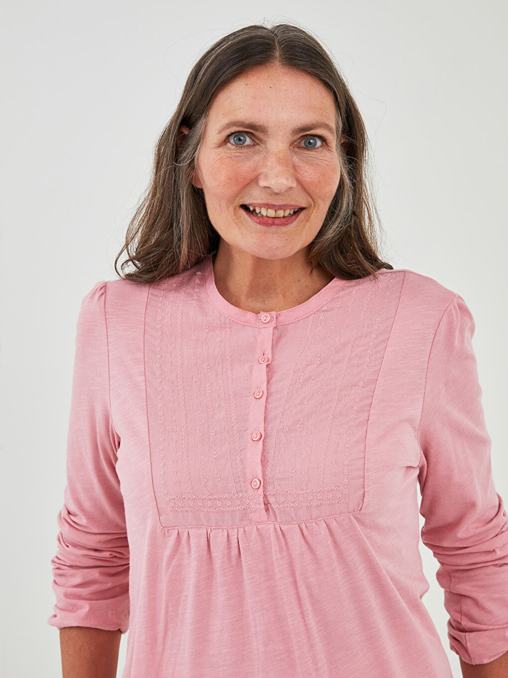 Pembe Bisiklet Yaka Nakışlı Uzun Kollu Kadın Bluz-2