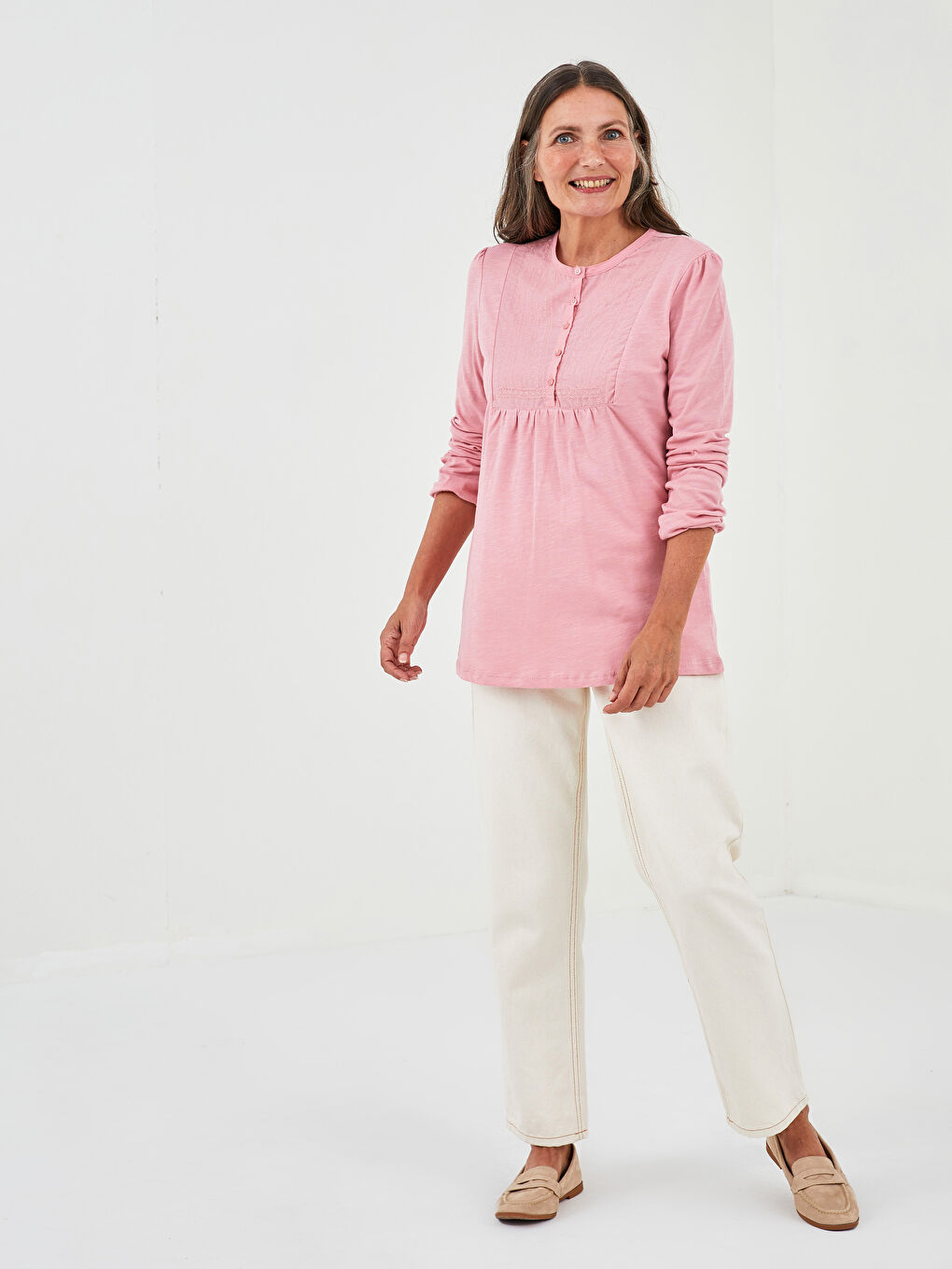 Pembe Bisiklet Yaka Nakışlı Uzun Kollu Kadın Bluz-3