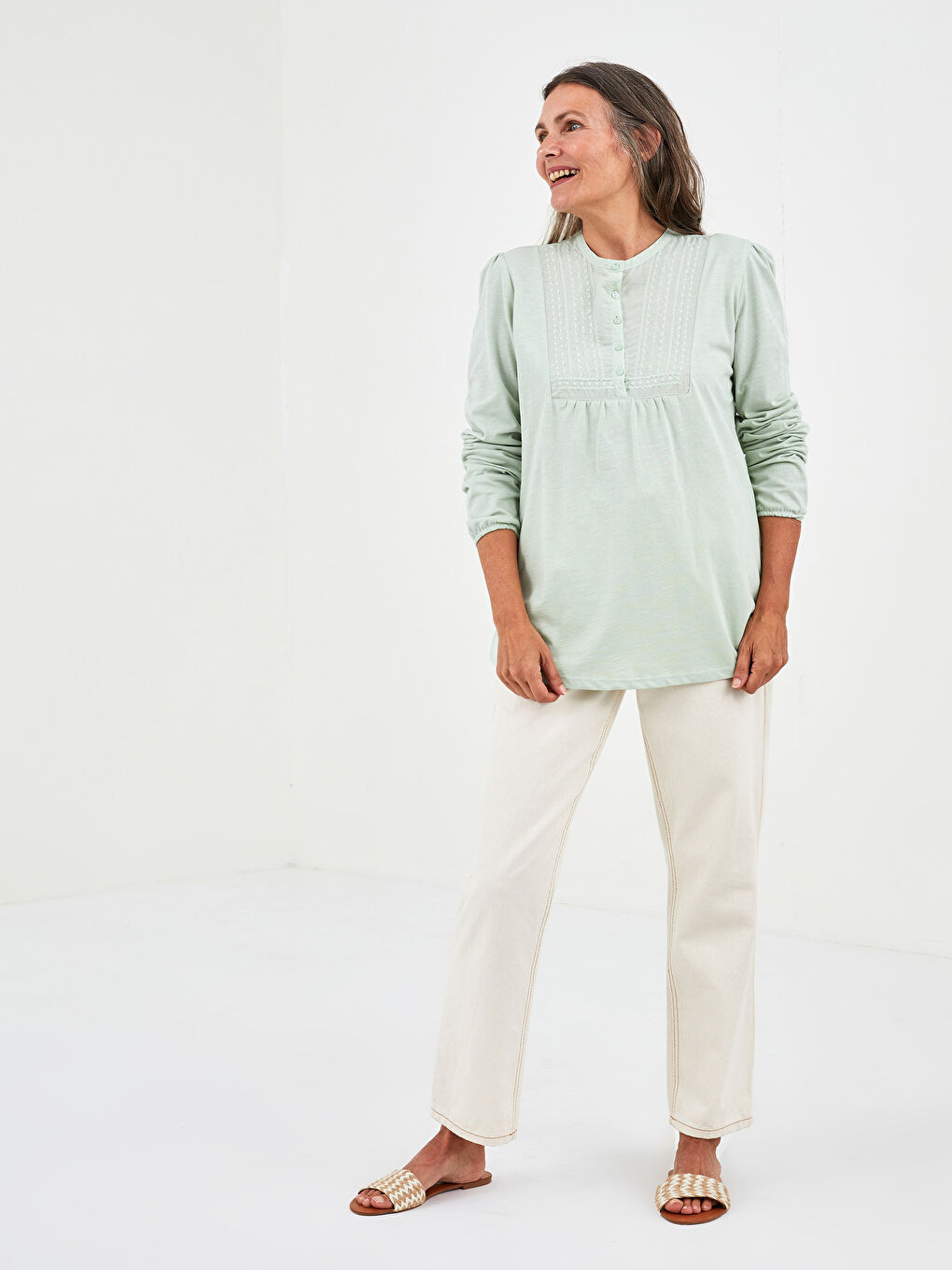 Crew Neck Embroidered Long Sleeve Women's Blouse-2