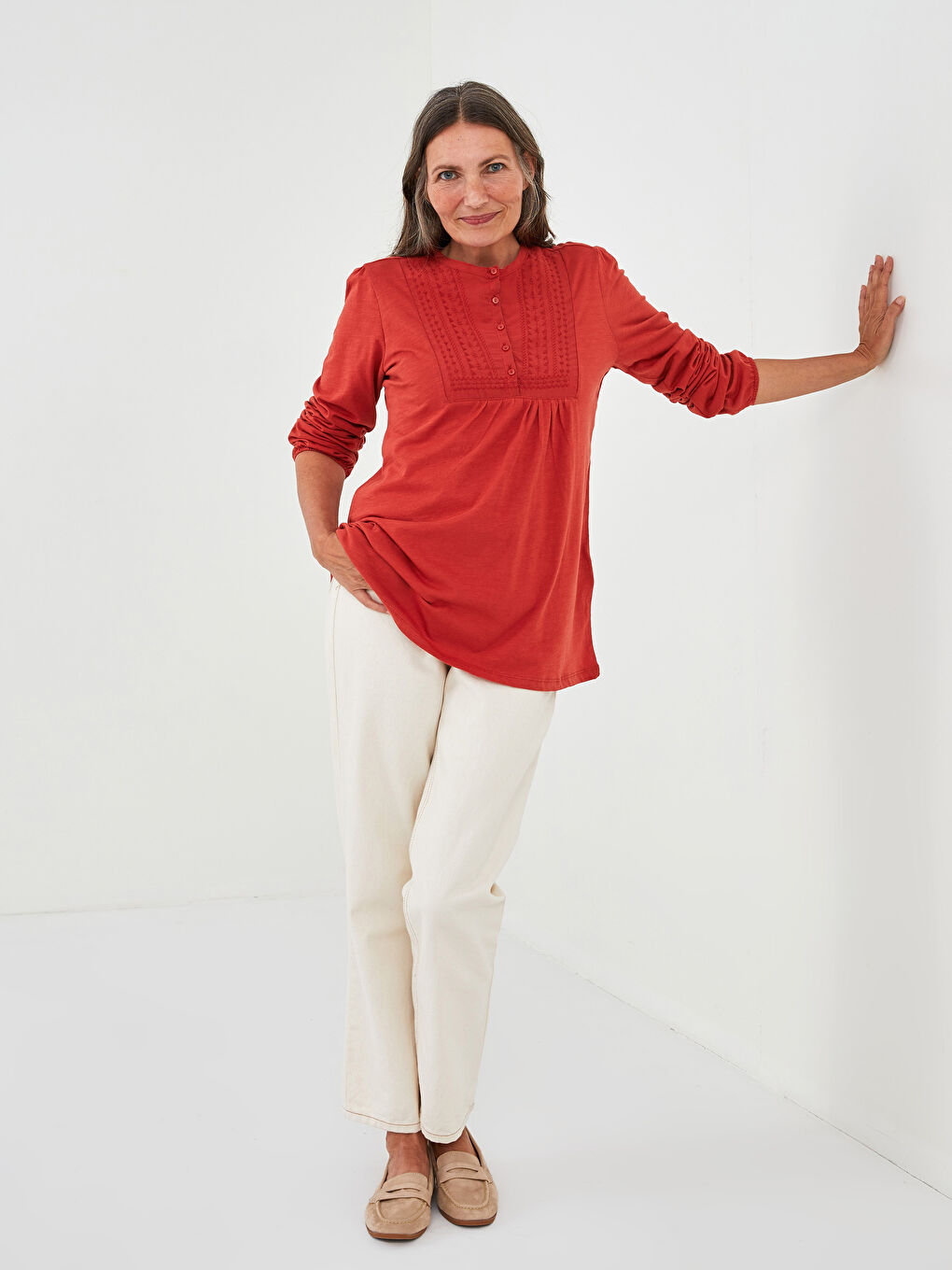 LCW Grace Crew Neck Embroidered Long Sleeve Women's Blouse -W14195Z8-GZH