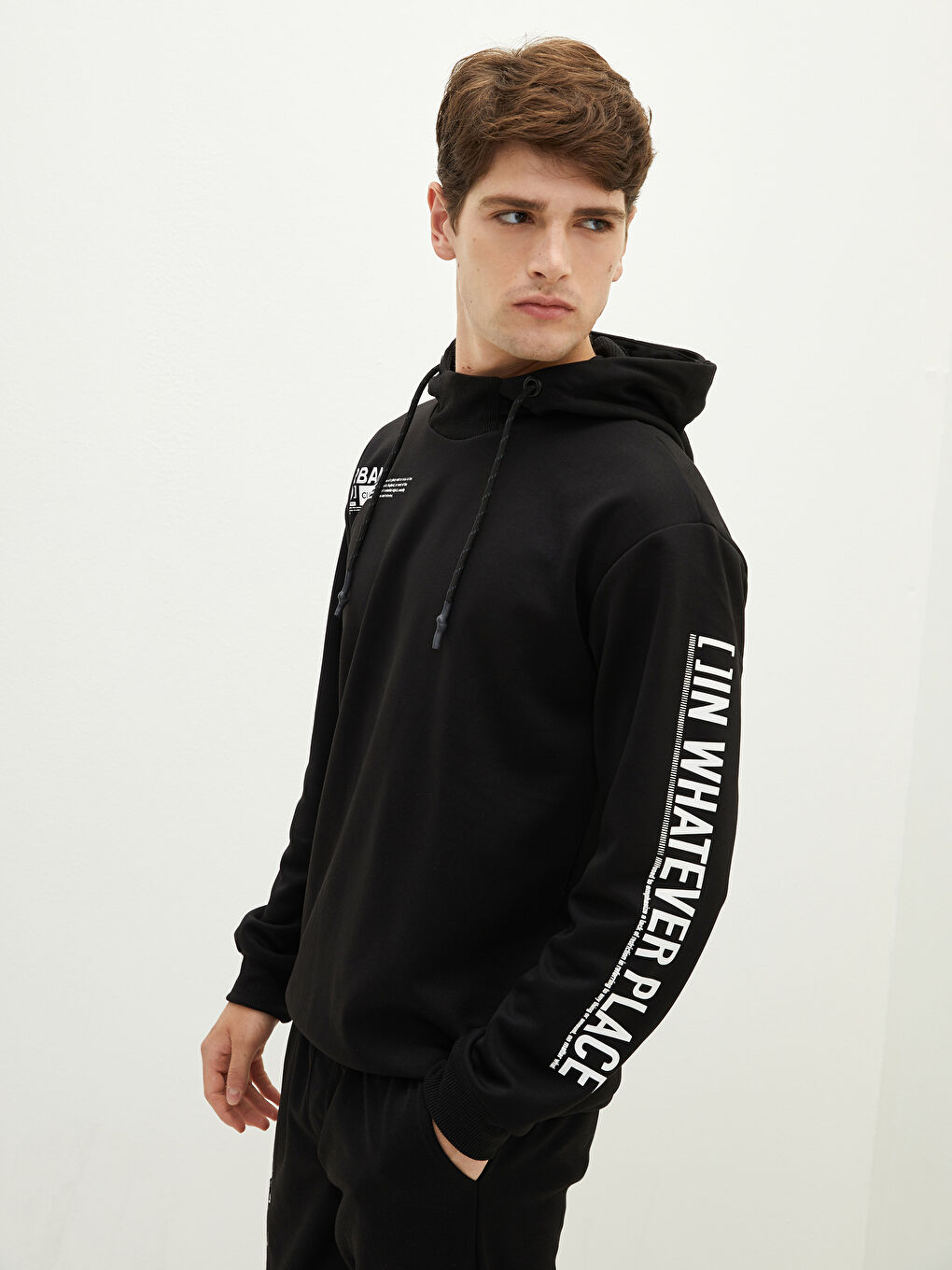 Siyah Uzun Kollu Baskılı Erkek Hoodie