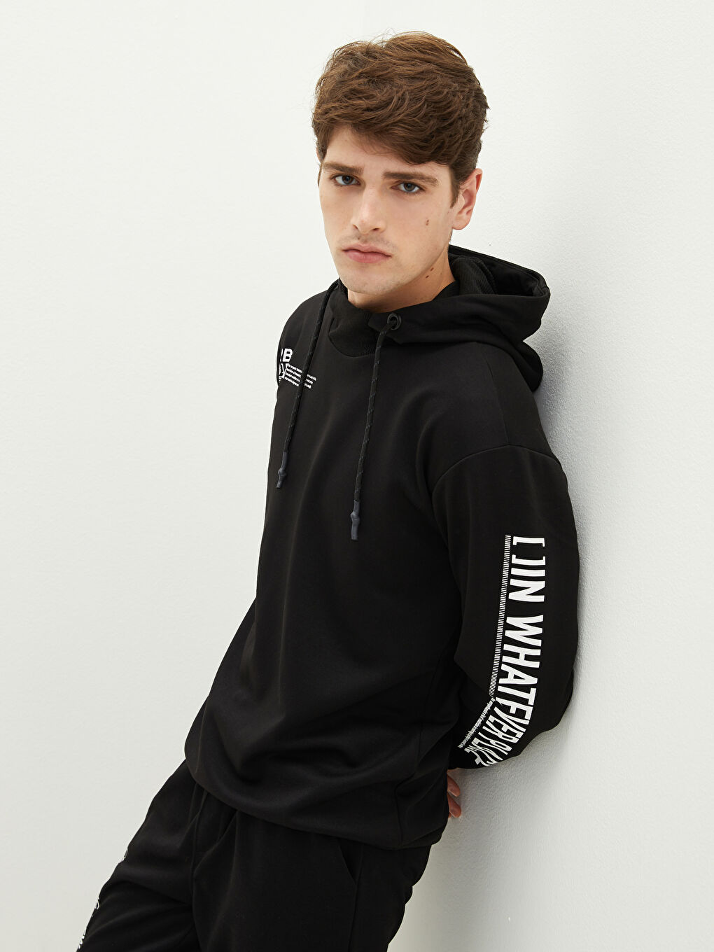 Siyah Uzun Kollu Baskılı Erkek Hoodie-2
