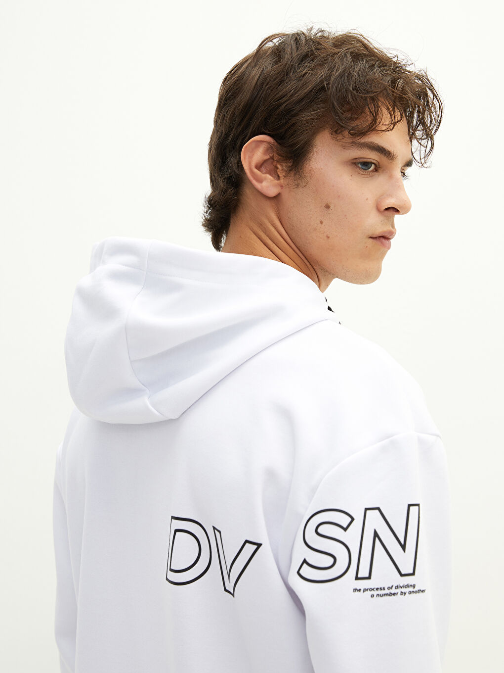 Beyaz Uzun Kollu Baskılı Erkek Hoodie-4