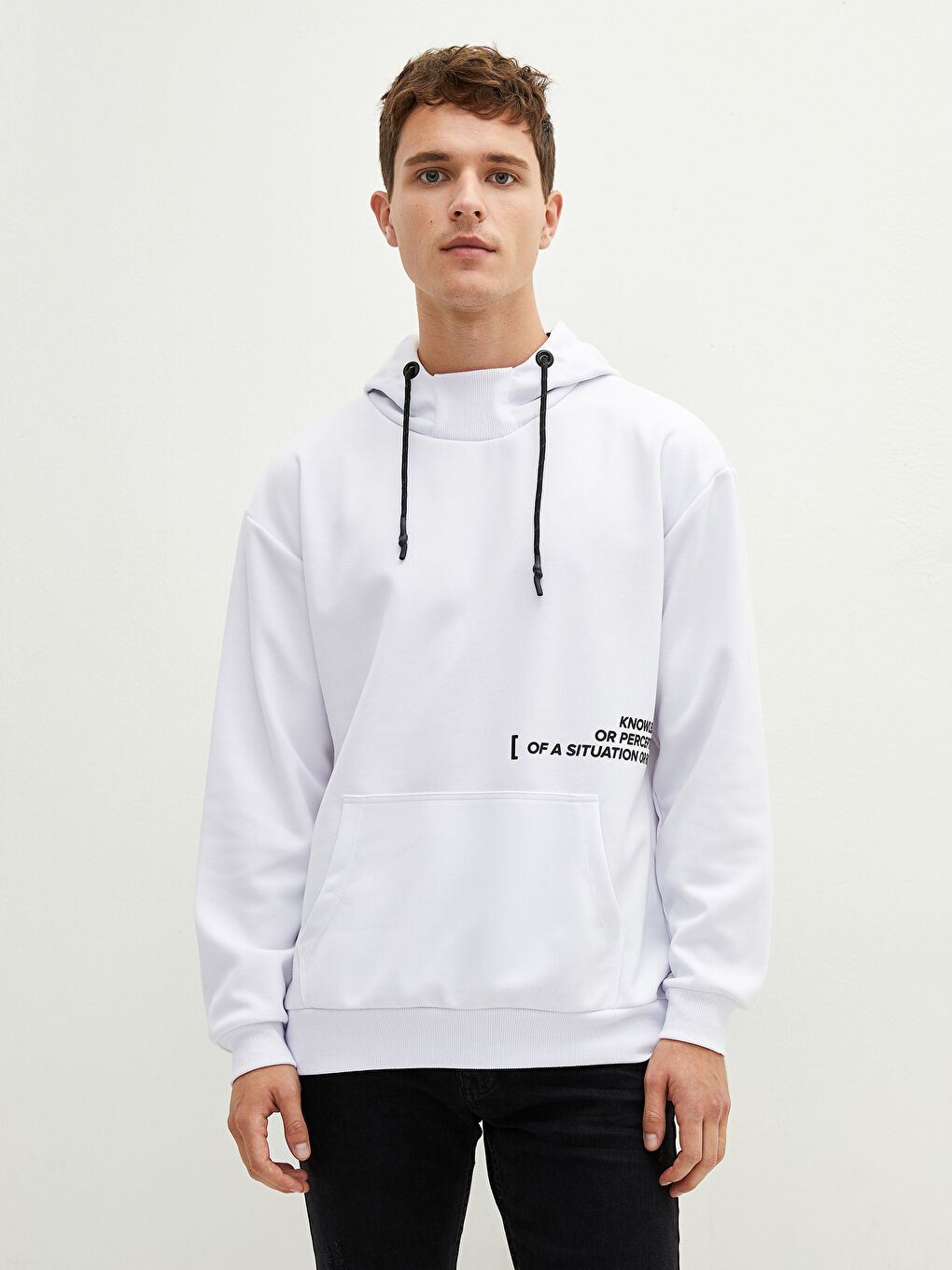 Beyaz Uzun Kollu Baskılı Erkek Hoodie-6