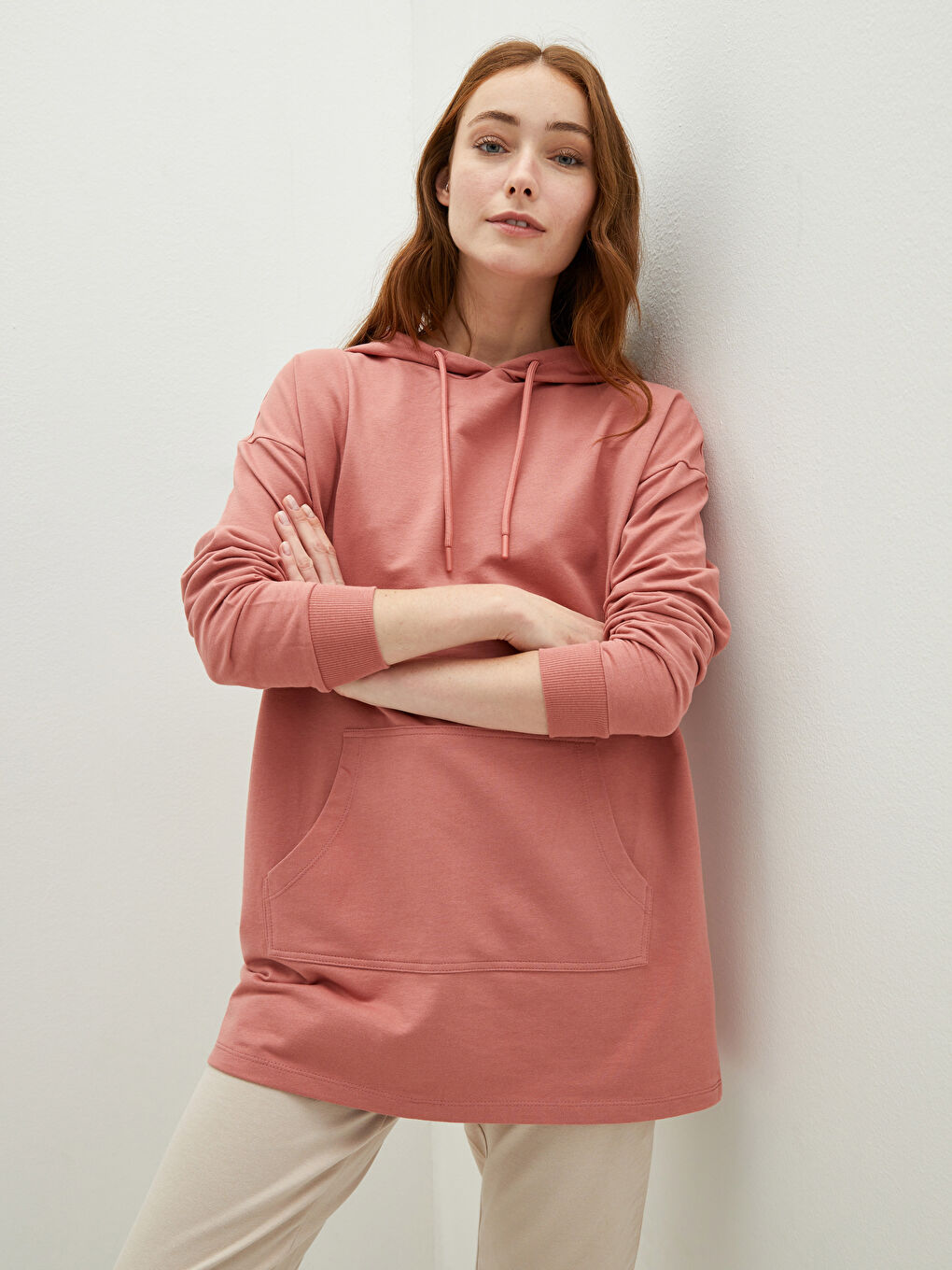 Pembe Kapüşonlu Düz Uzun Kollu Pamuklu Kadın Sweatshirt-3