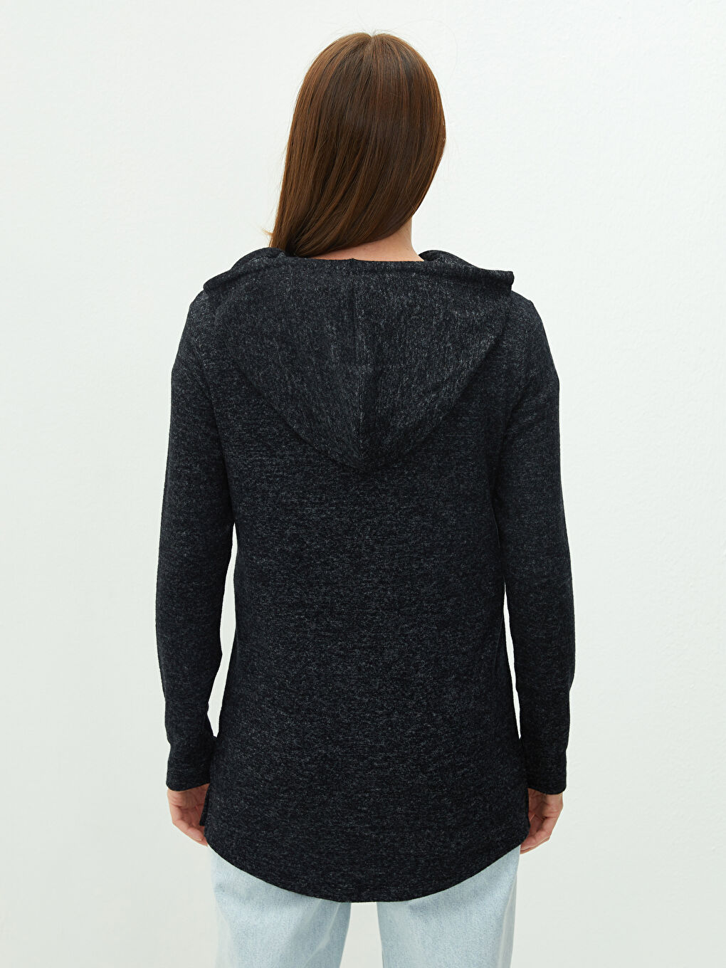 Siyah Kapüşon Yaka Düz Uzun Kollu Kadın Sweatshirt-4