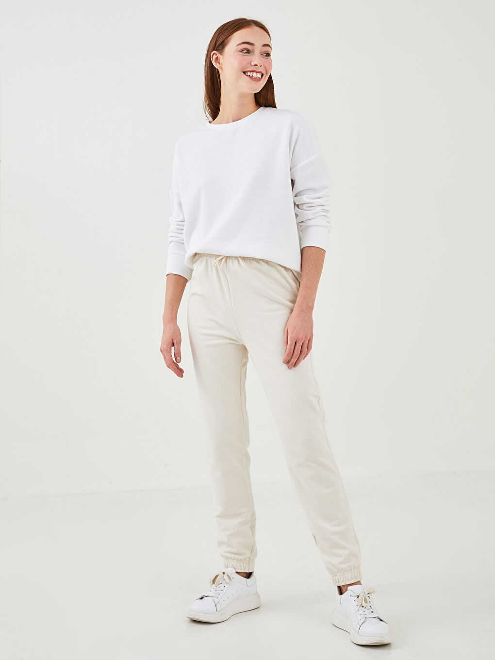 Bej Kadın Beli Lastikli Düz Eşofman Alt