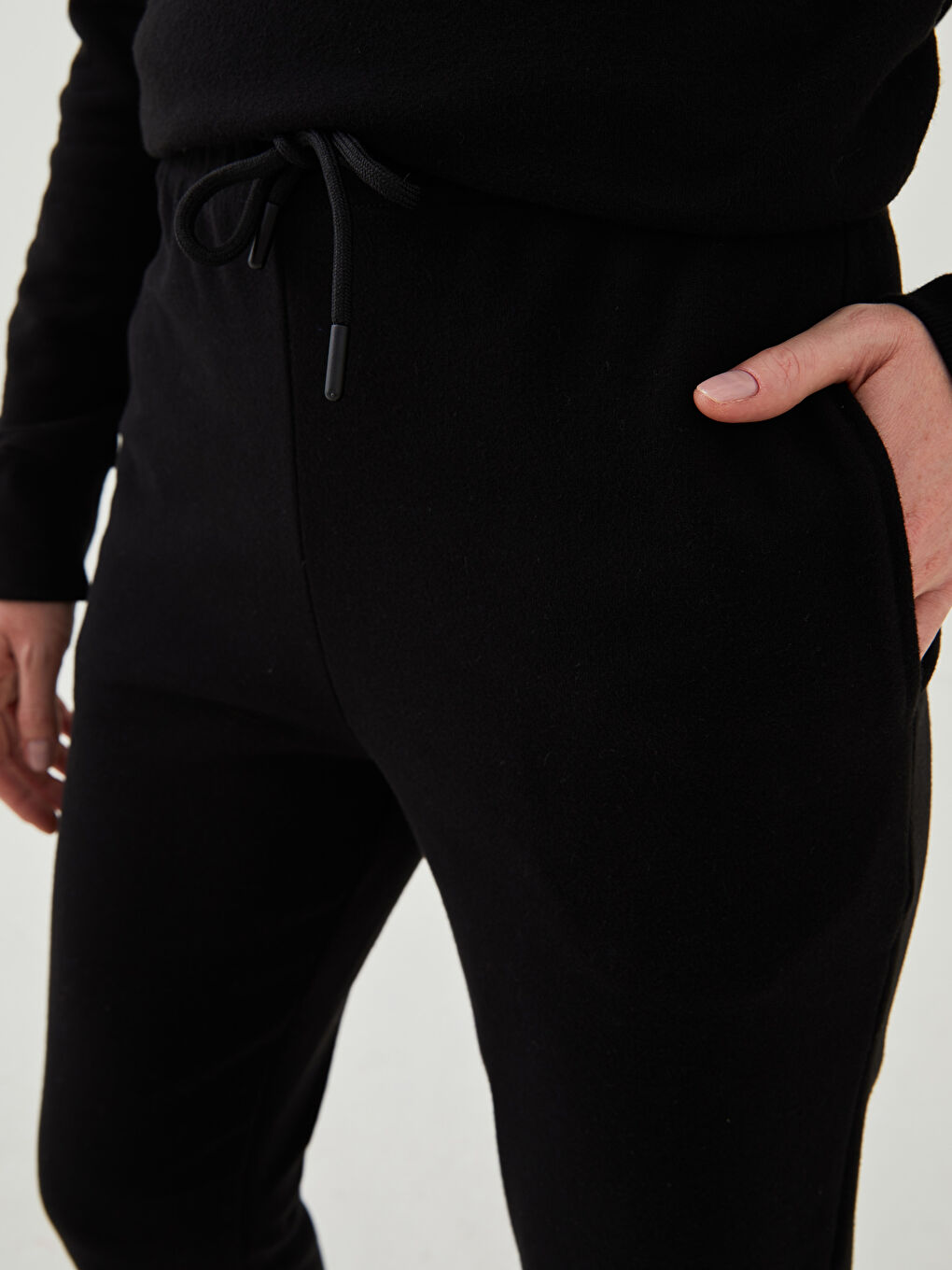Elastic Waist Regular Pocket Detailed Women's Sweatpants-2