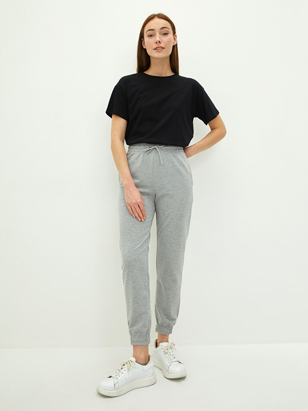 Gri Beli Lastikli Düz Cep Detaylı Kadın Eşofman Altı-1