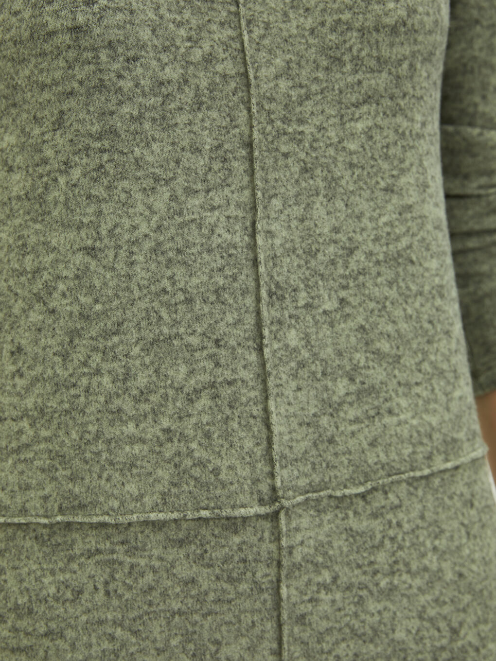 Crew Neck Plain Long Sleeve Women's T-Shirt-3