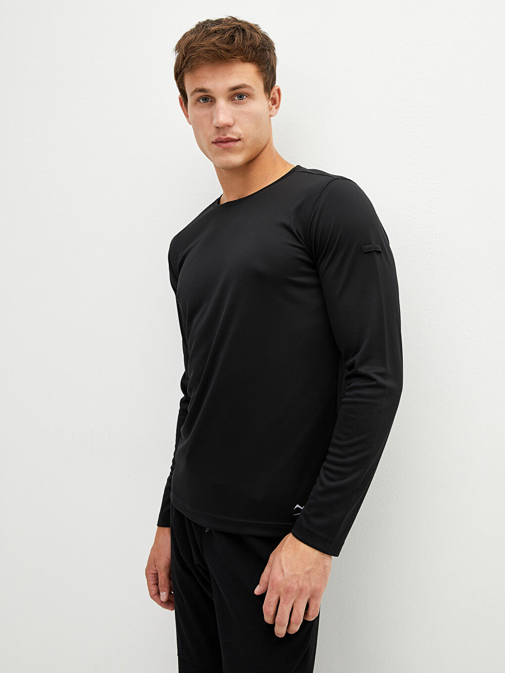 Siyah Bisiklet Yaka Uzun Kollu Erkek Tişört-2