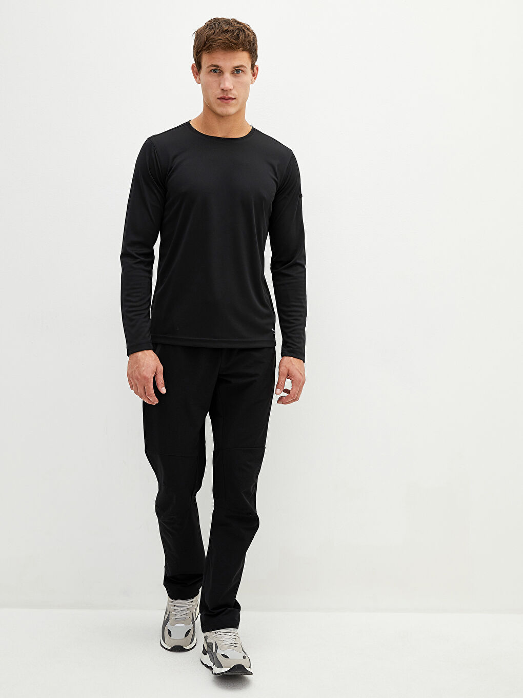 Siyah Bisiklet Yaka Uzun Kollu Erkek Tişört-3