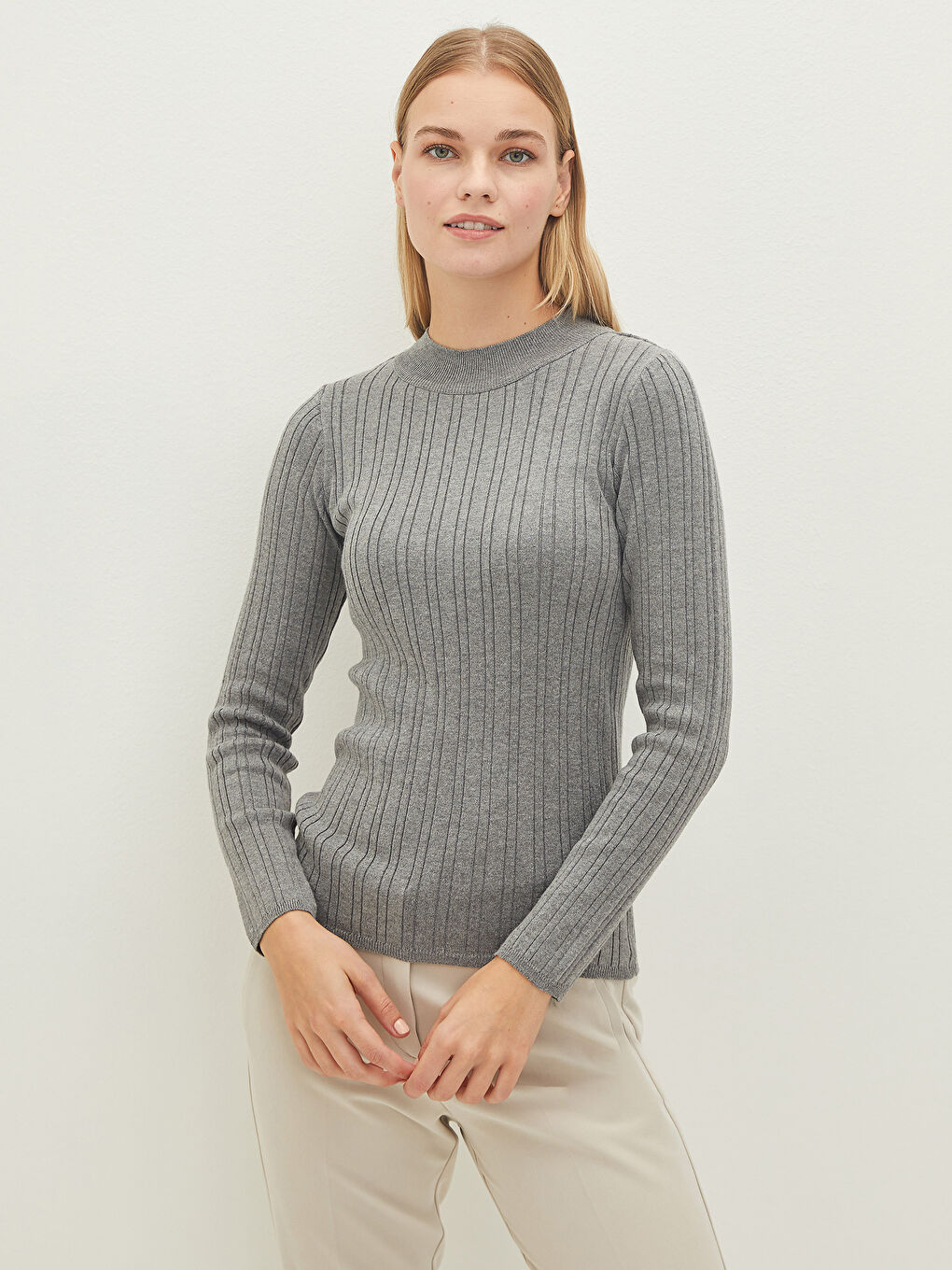 Gri Yarım Balıkçı Yaka Çizgili Uzun Kollu Kadın Triko Kazak-2