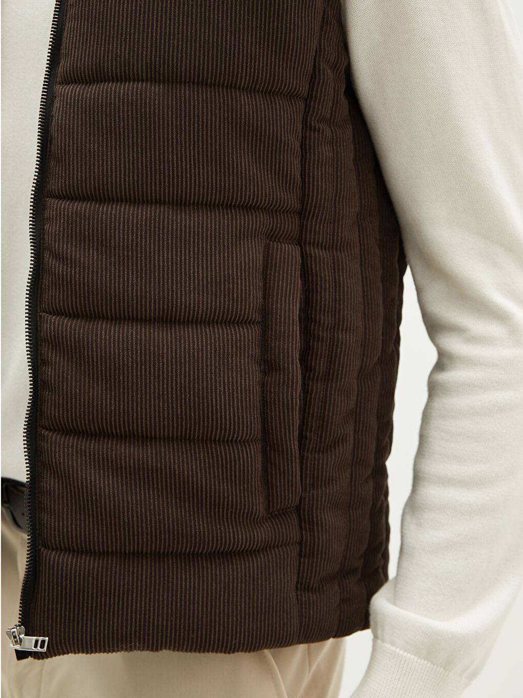Standard Pattern Vertical Collar Velvet Men's Vest-3