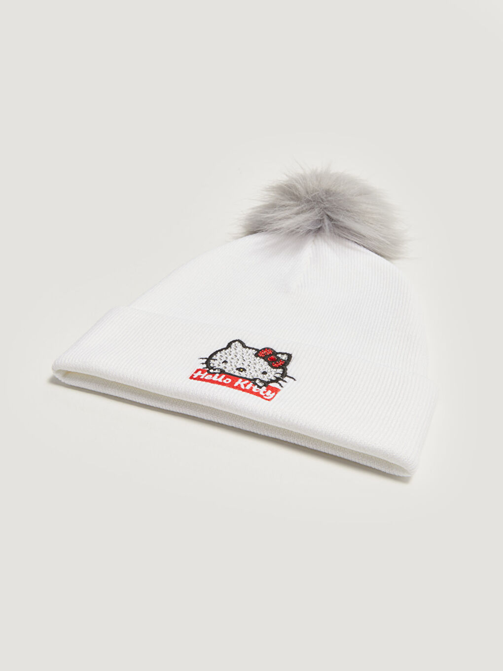 قبعة صغيرة Hello Kitty مطرزة ببومبوم من التريكو للبنات-1