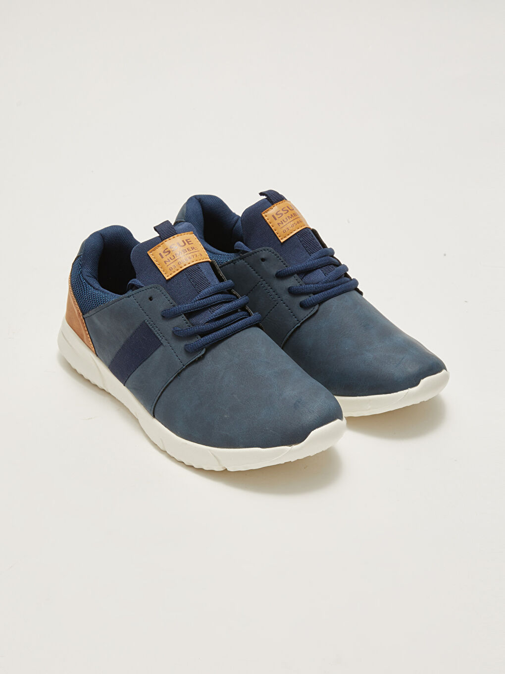 Ерлерге арналған трикотаж астары бар спорттық кроссовкалар