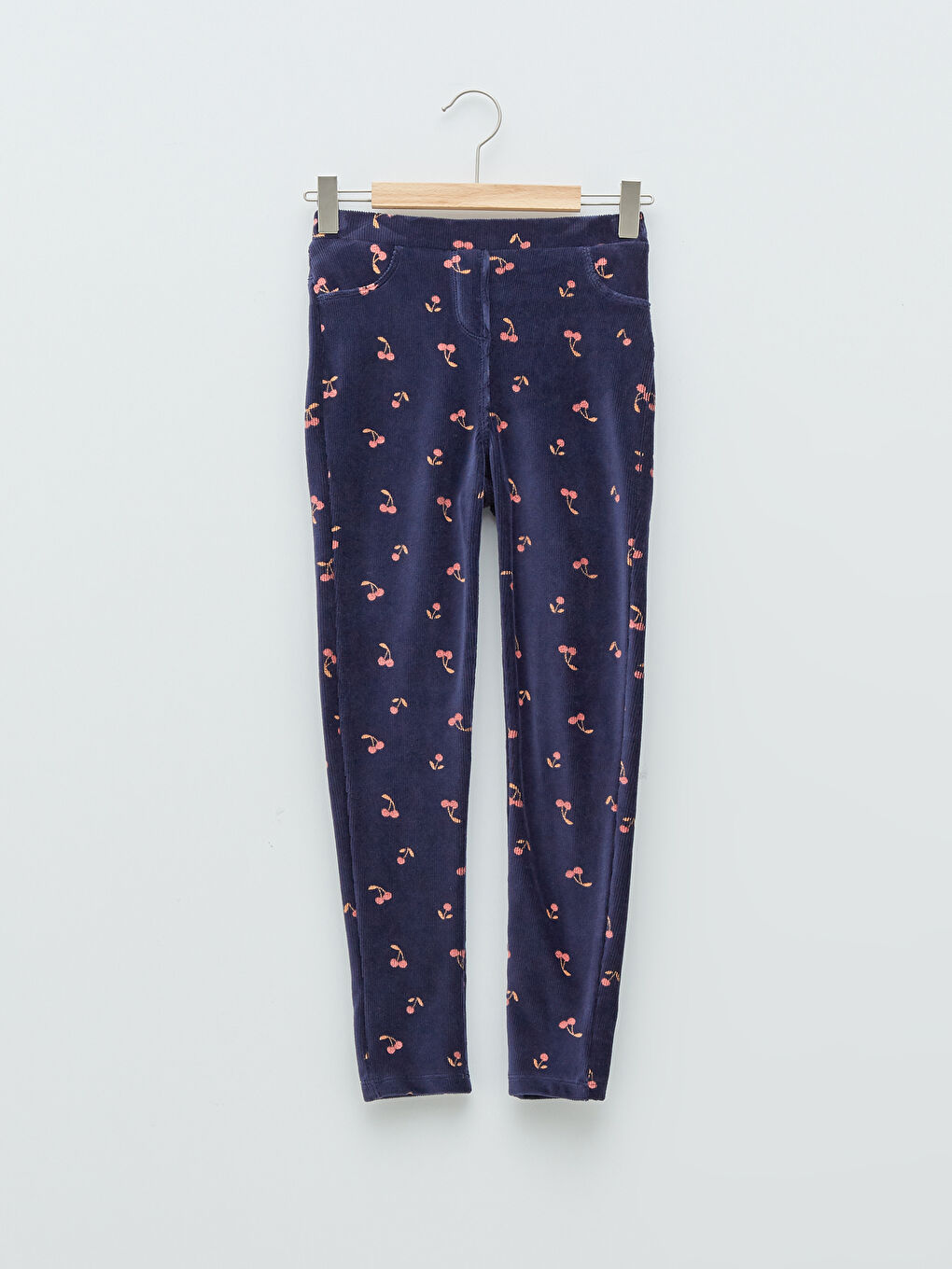 طماق بناتي طويل قطيفة منقوش بخصر مطاطي