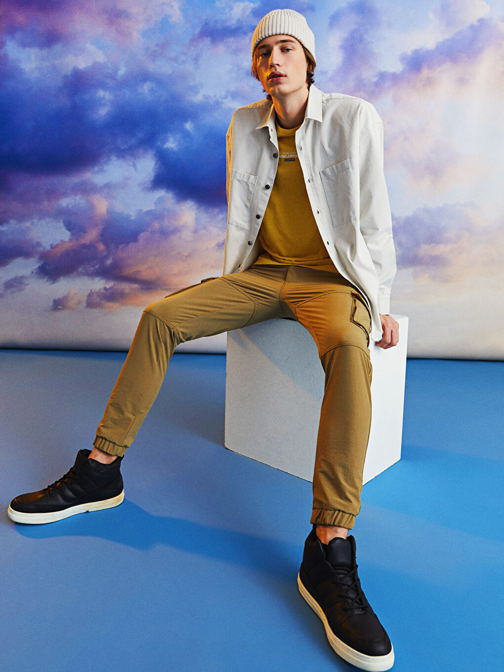 Slim Fit Twill Men's Cargo Trousers