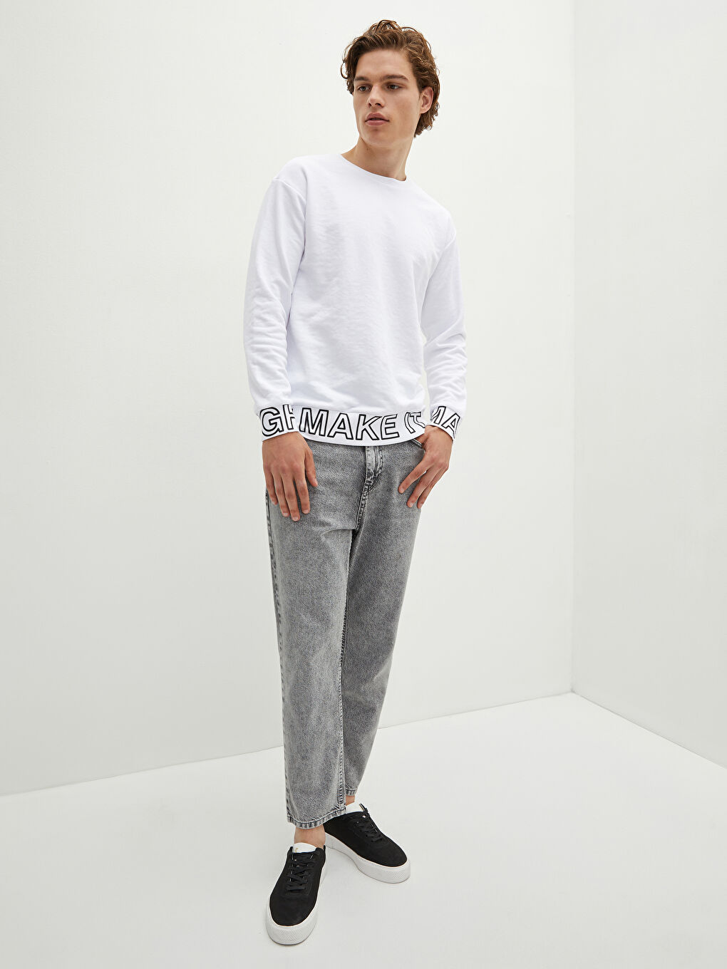 Crew Neck Long Sleeve Printed Men's Sweatshirt-2