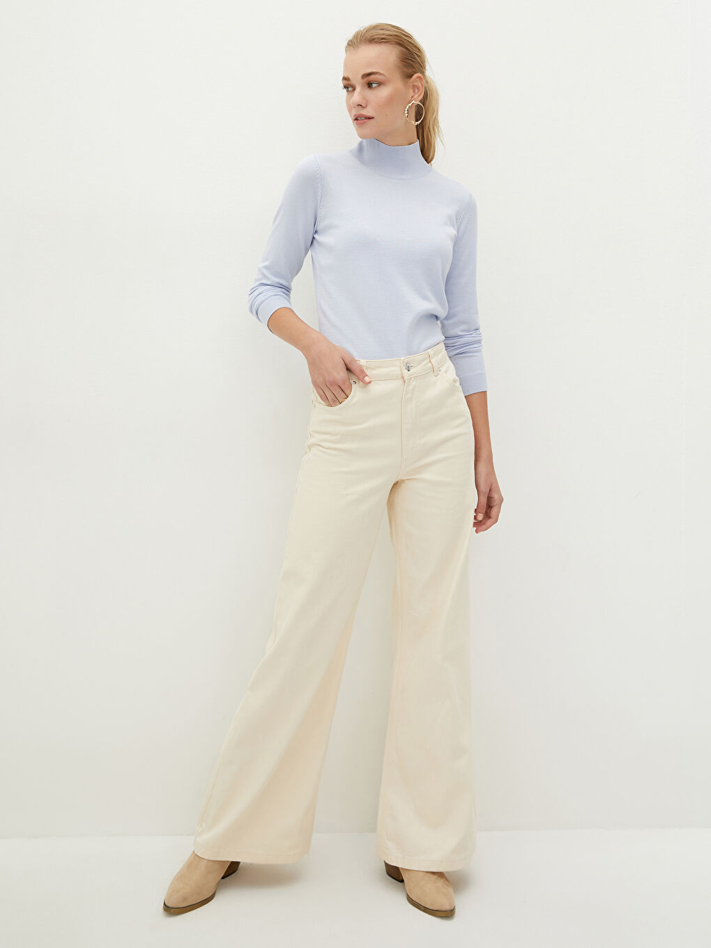 Свитер из трикотажа с полуводолазкой для женщин-2