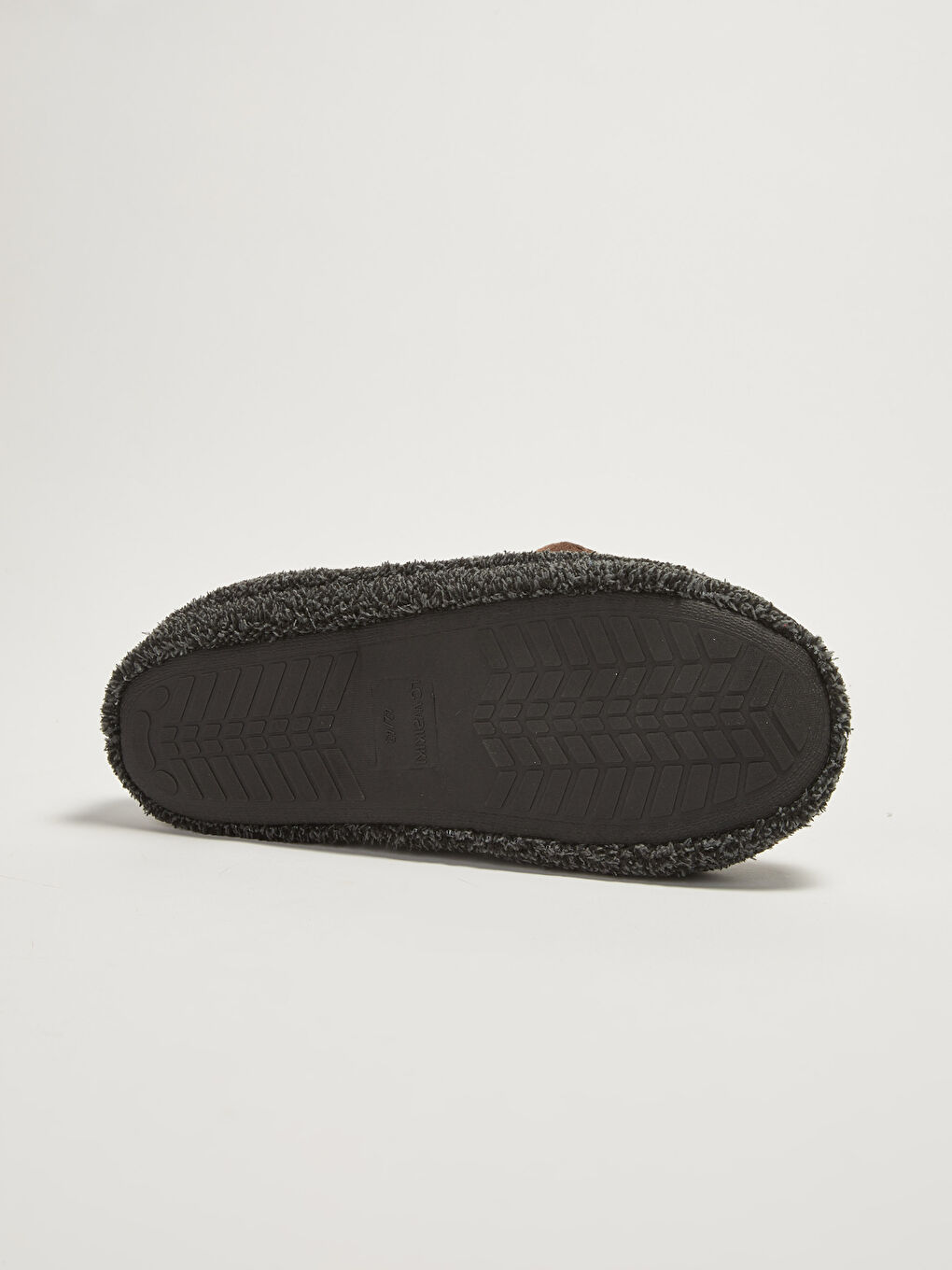 Papuci de casă pentru bărbați cu aplicație și față închisă-3