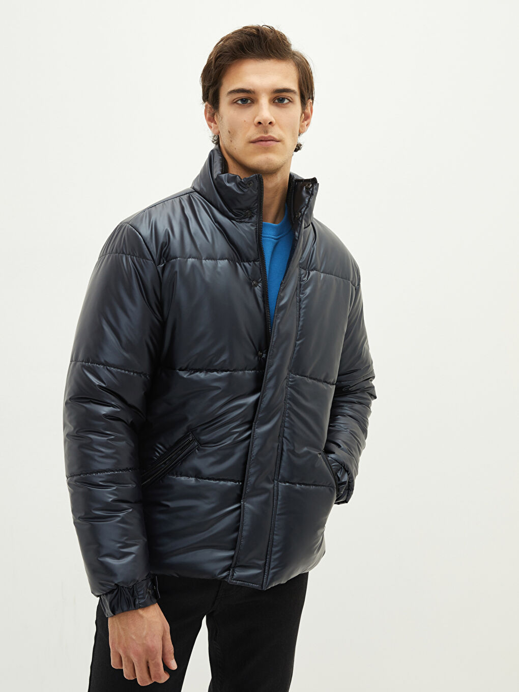 Palton Matlasată Slim Fit cu Guler Tip Pâlnie pentru Bărbați