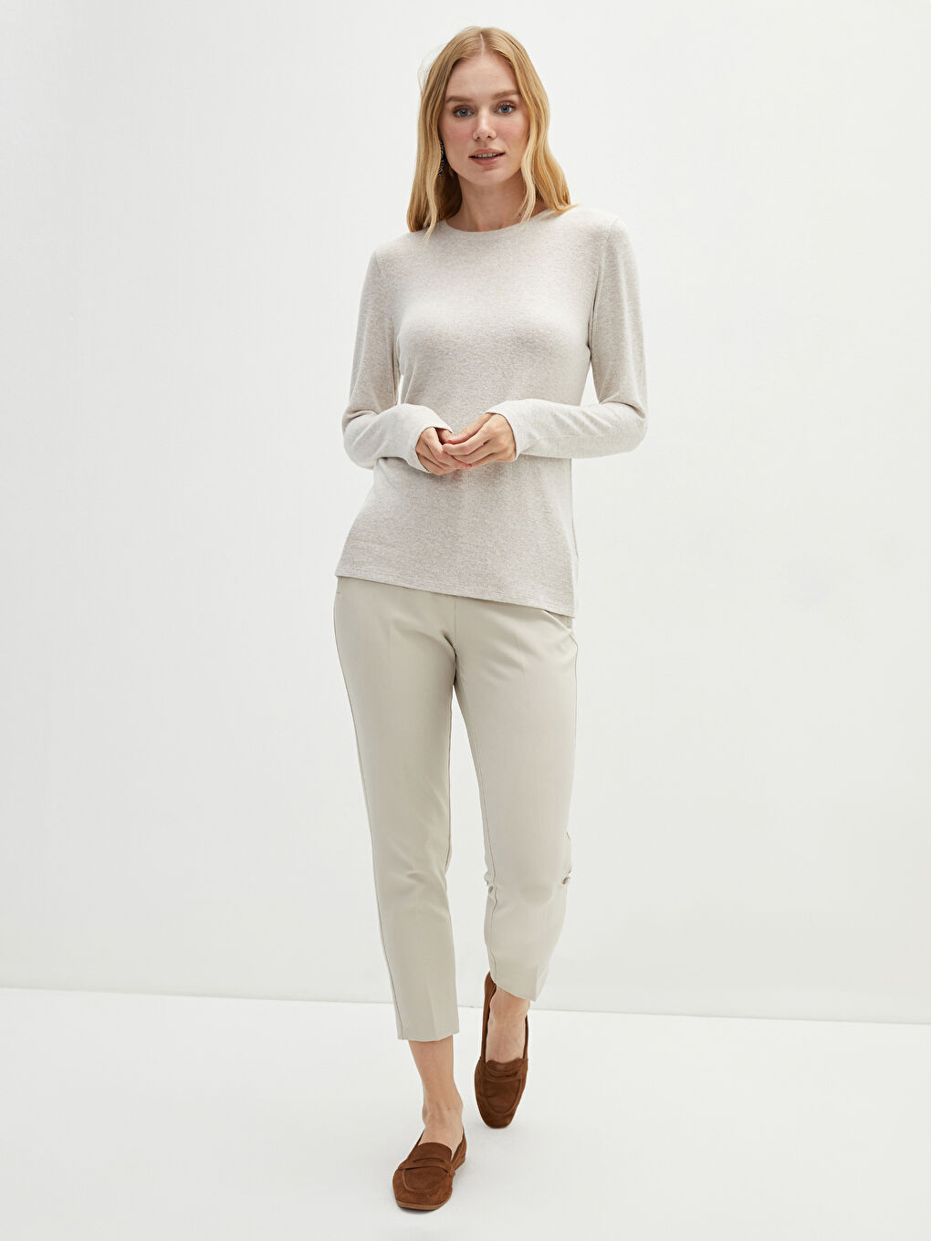 LCWAIKIKI Basic Crew Neck Plain Long Sleeve Women's T-Shirt -W14995Z8-DCY