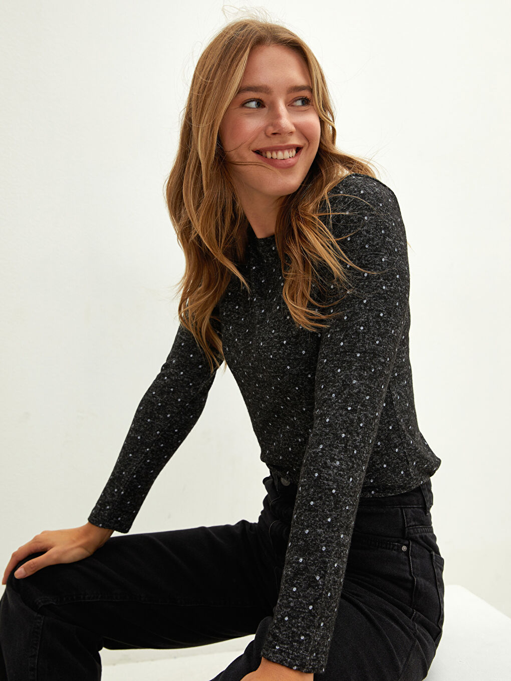 LCWAIKIKI Basic Crew Neck Polka Dot Long Sleeve Women's T-shirt -W14996Z8-LQ9