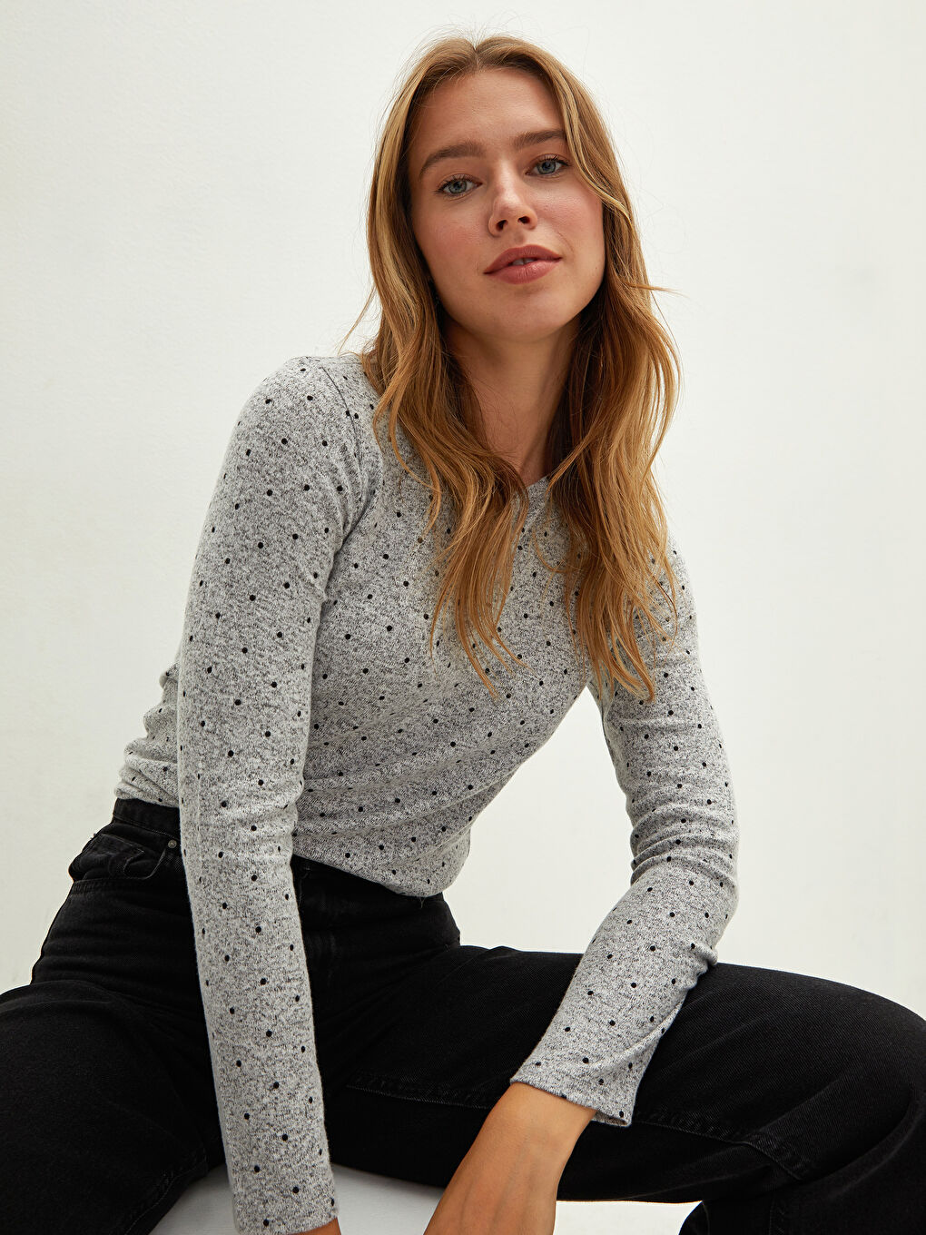 Crew Neck Polka Dot Long Sleeve Women's T-shirt