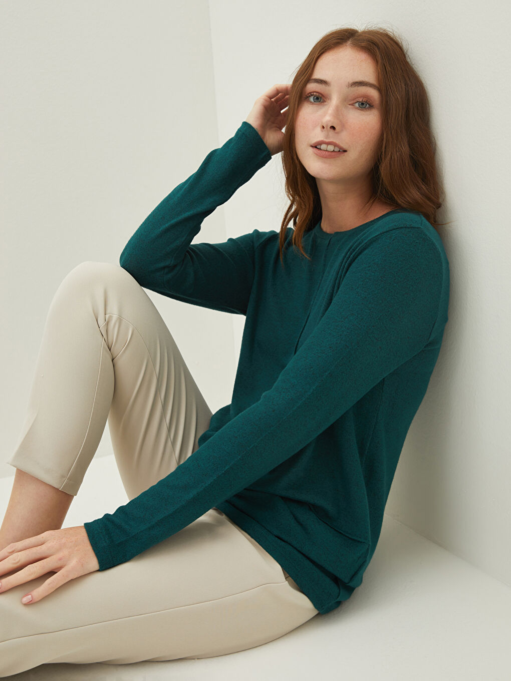 Crew Neck Plain Long Sleeve Women's T-Shirt-1