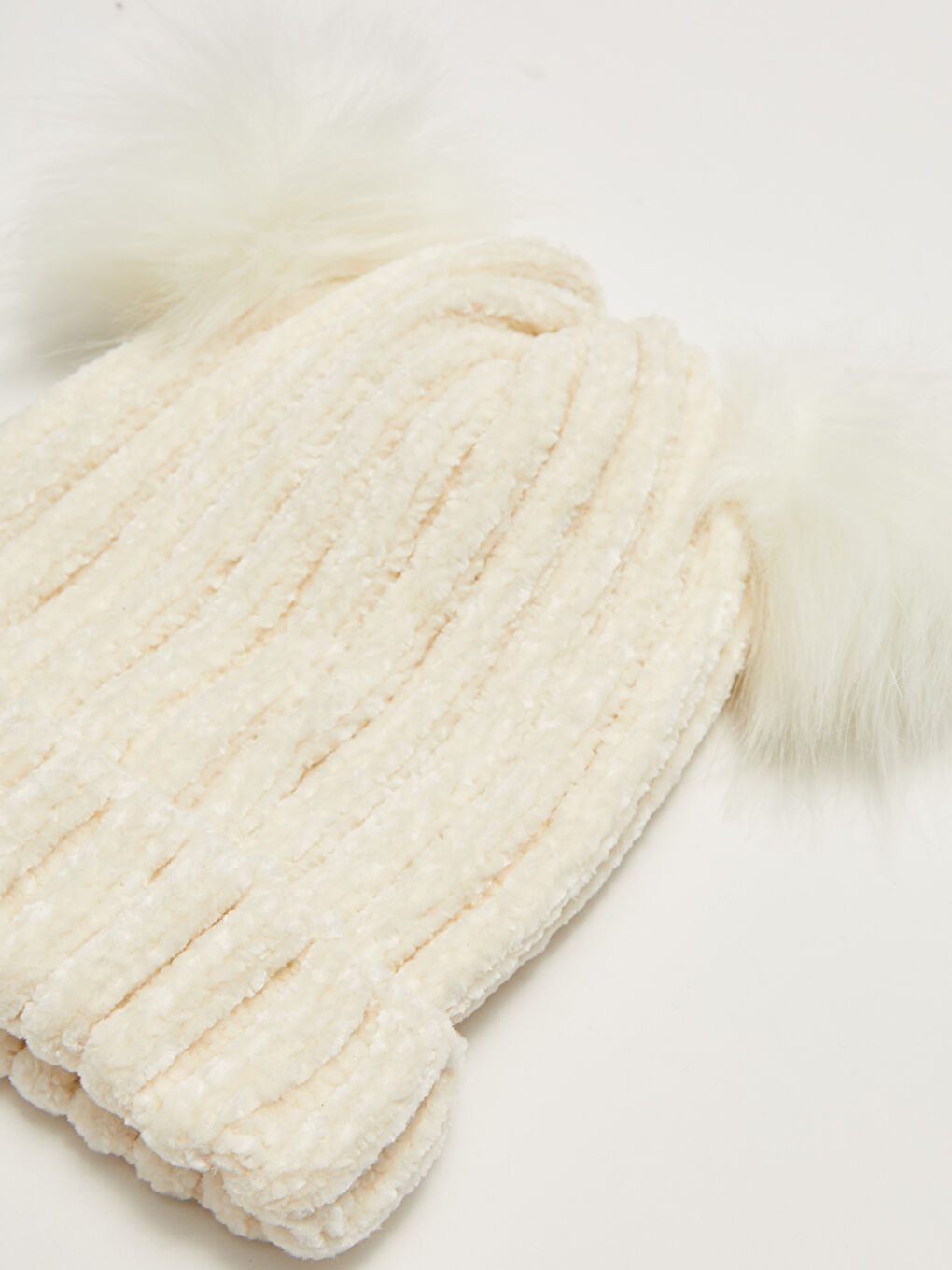 Béret Tricot Fille à Pompon-1