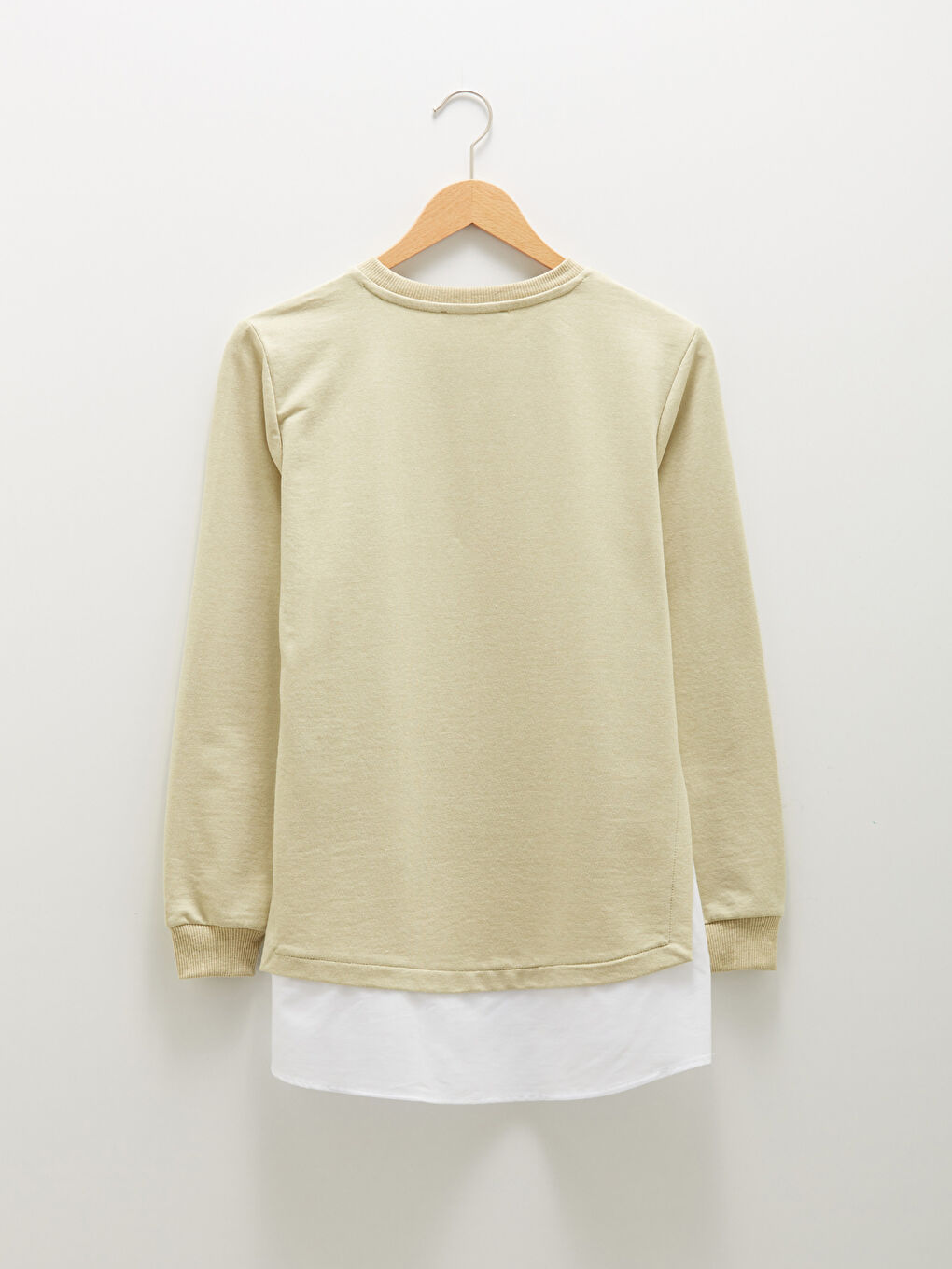 سويت شيرت نسائي برقبة دائرية وكم طويل سادة-6