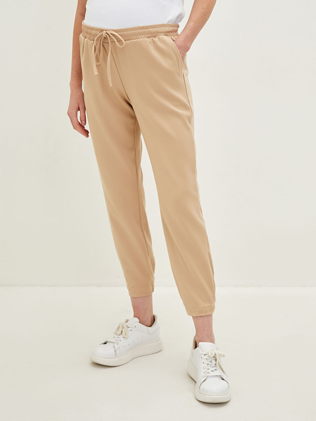 Elastic Waist Straight Pocket Detailed Gabardine Maternity Harem Pants-5