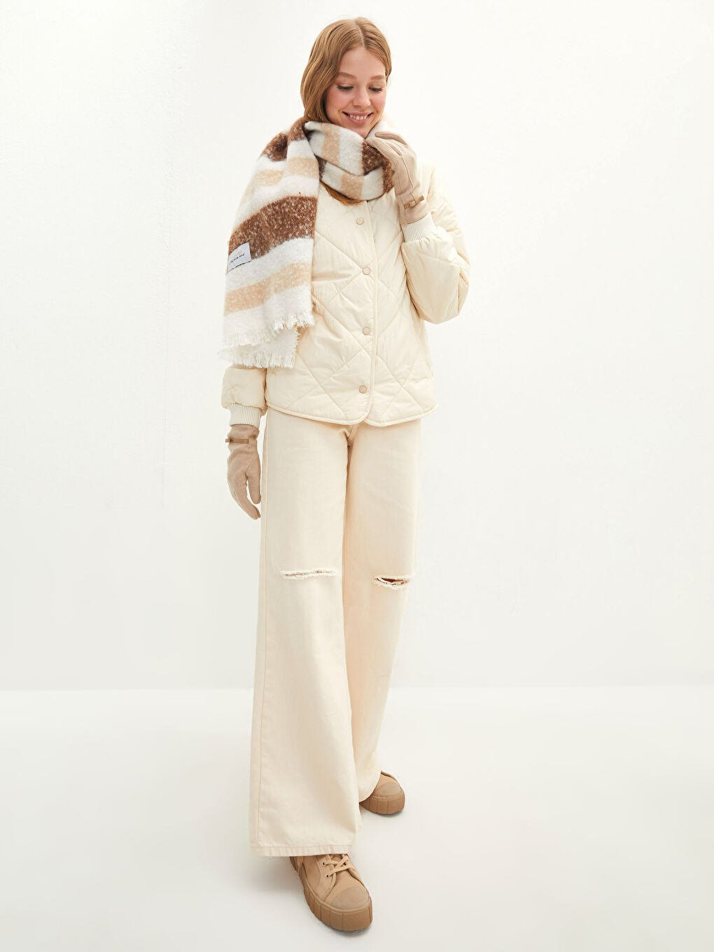 Touch Detailed Women Gloves-3