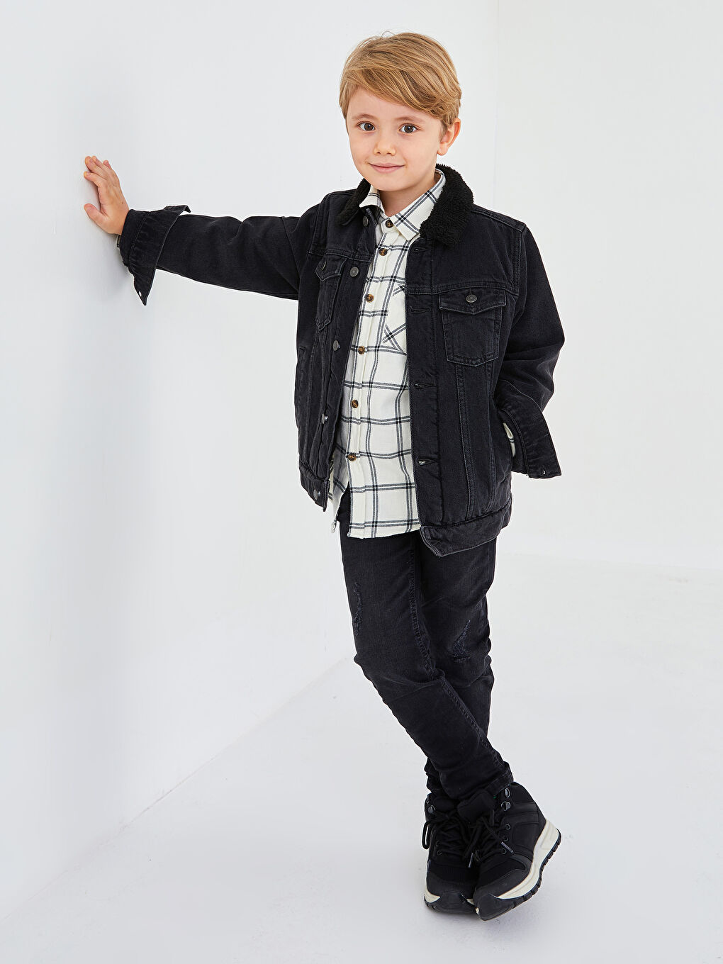 Collared Neck Boys' Denim Jacket-1