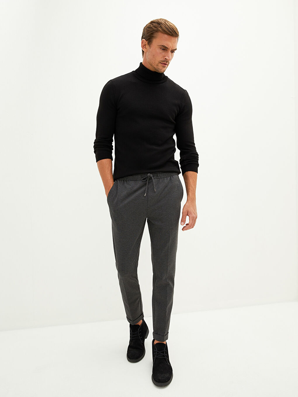 Muške pantalone slim fit -W15345Z8-RFL