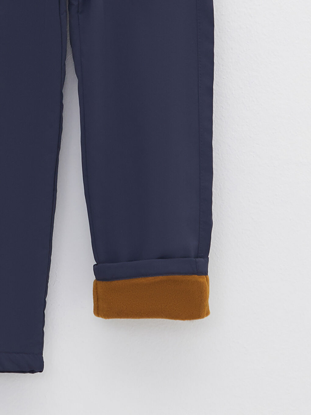 Elastic Waist Printed Fleece Lined Boys Trousers-4