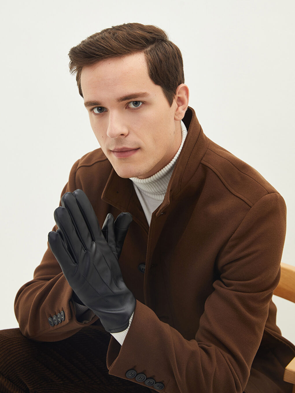 Siyah Deri Görünümlü Dokunmatik Özellikli Erkek Eldiven