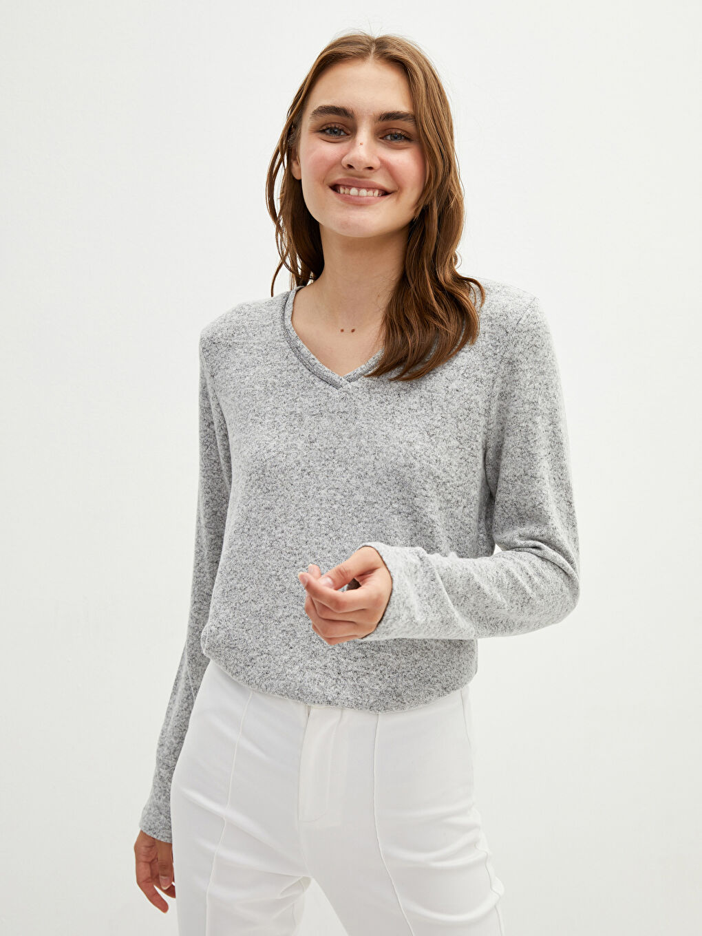 LCWAIKIKI Basic تيشيرت نسائي سادة بأكمام طويلة وقبة سبعة -W15445Z8-CT3